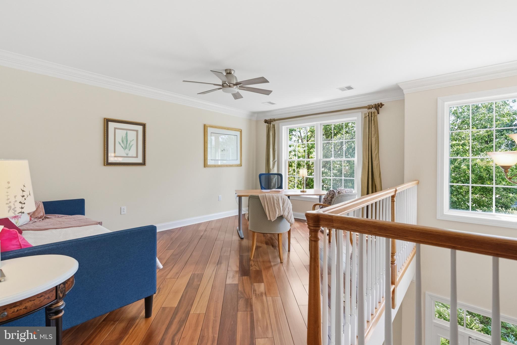 RIVERCREST - Residential
