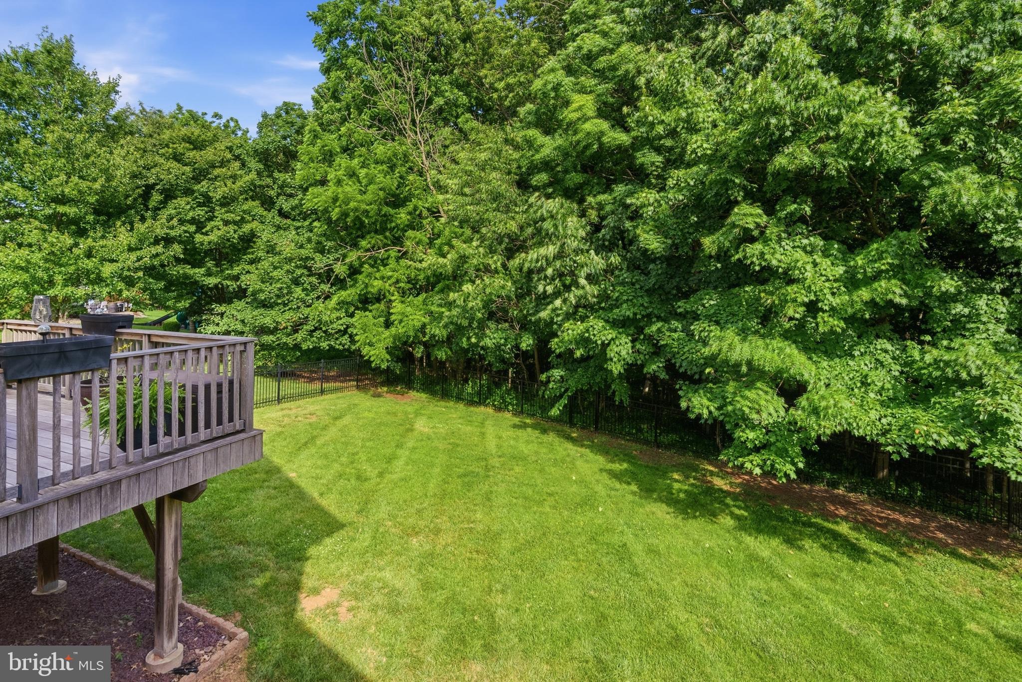 RIVERCREST - Residential
