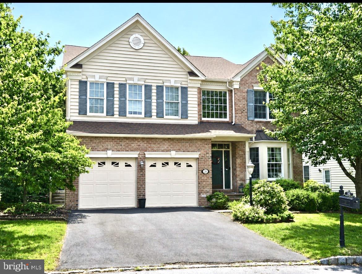 RIVERCREST - Residential