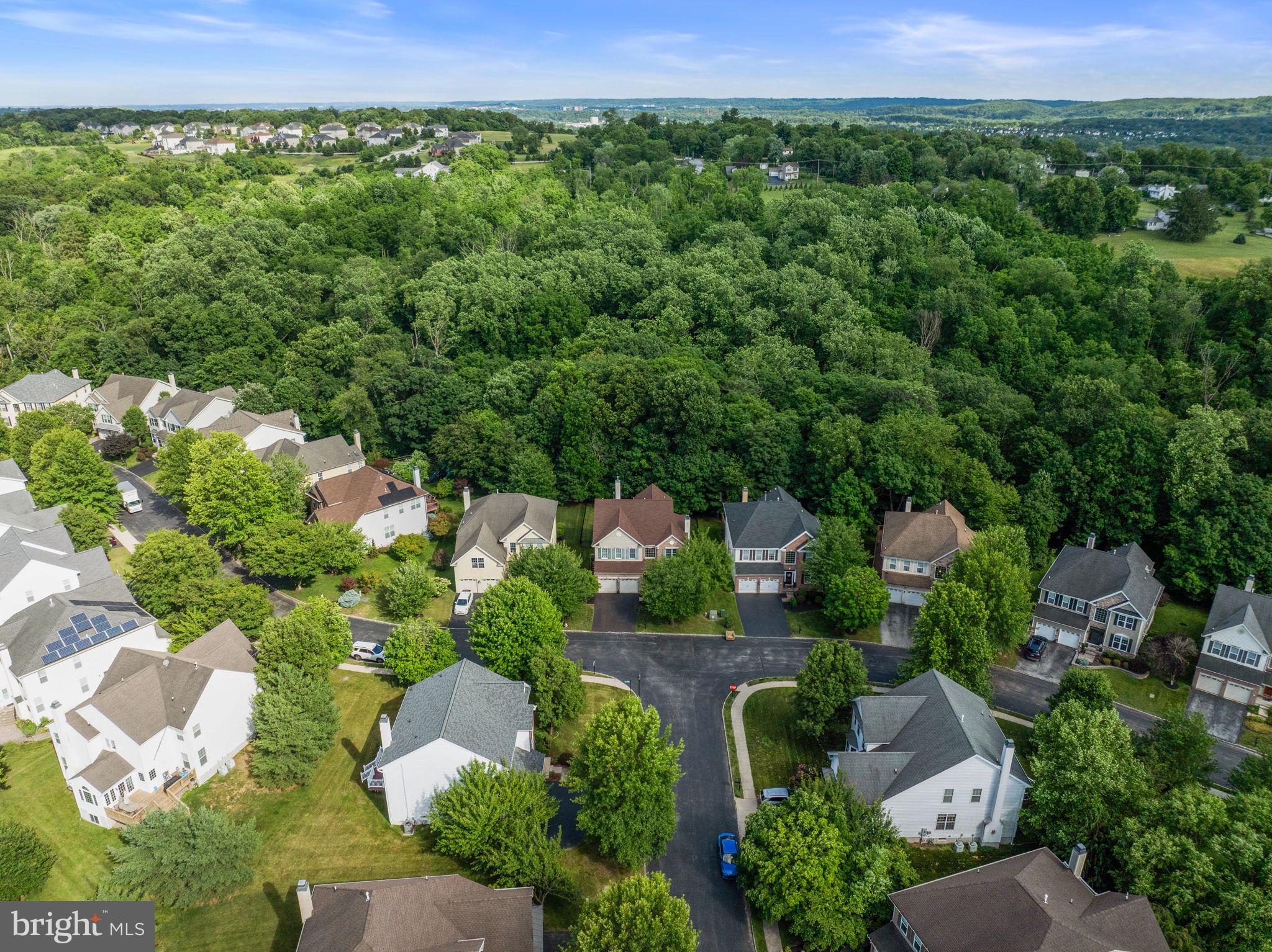 RIVERCREST - Residential