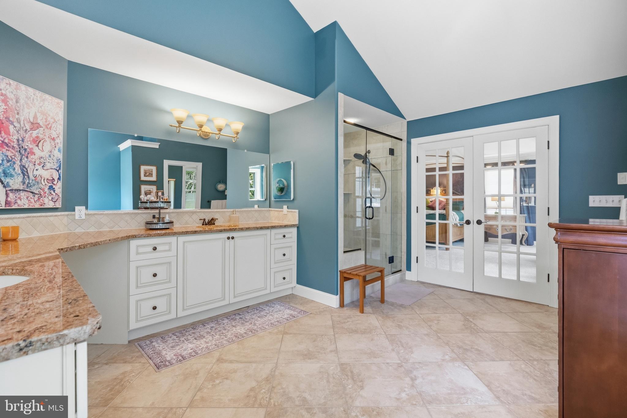 RIVERCREST - Residential