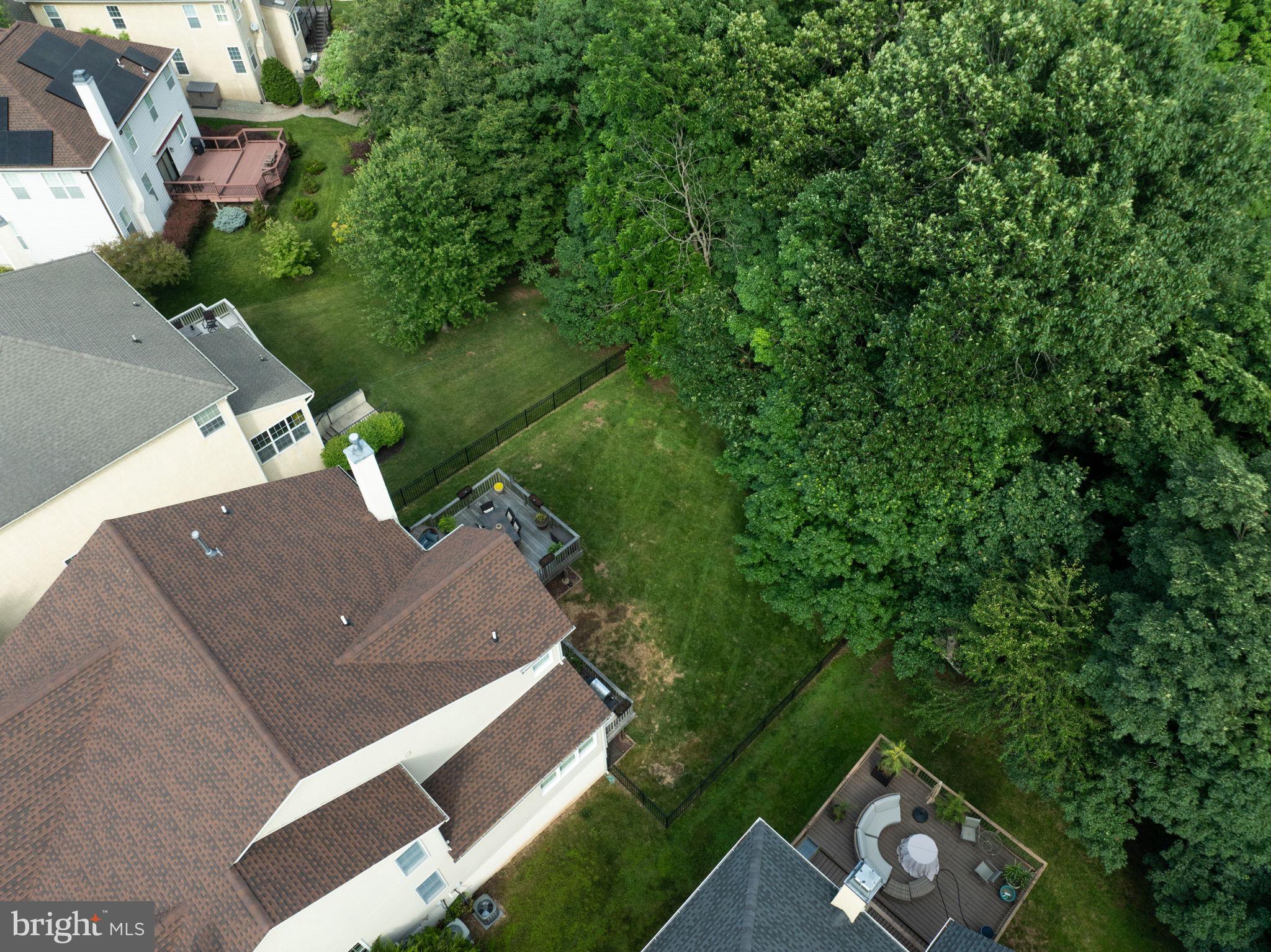 RIVERCREST - Residential