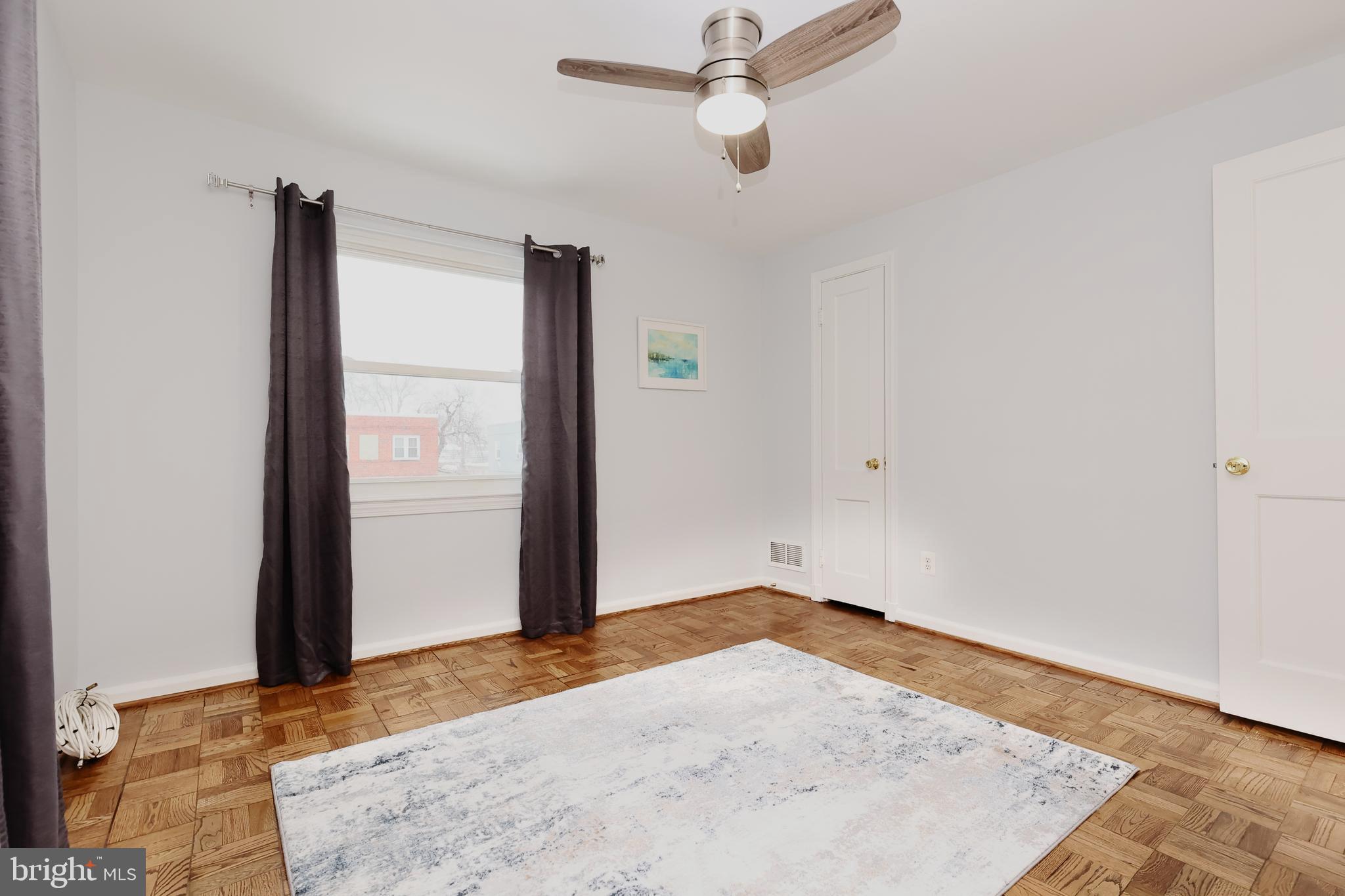 FOXHALL - Residential