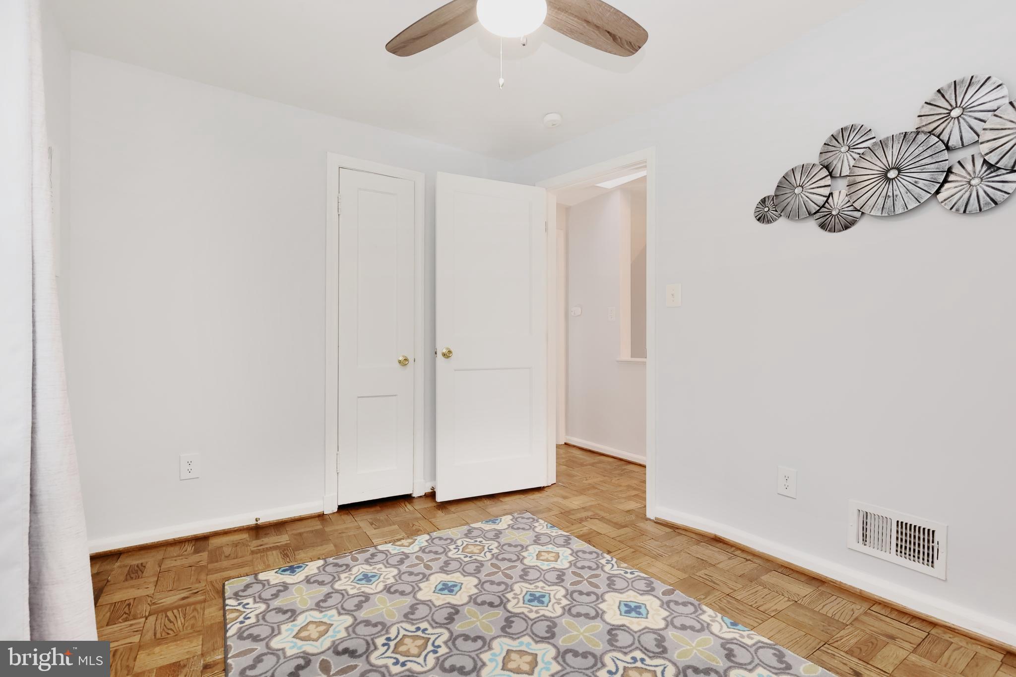 FOXHALL - Residential