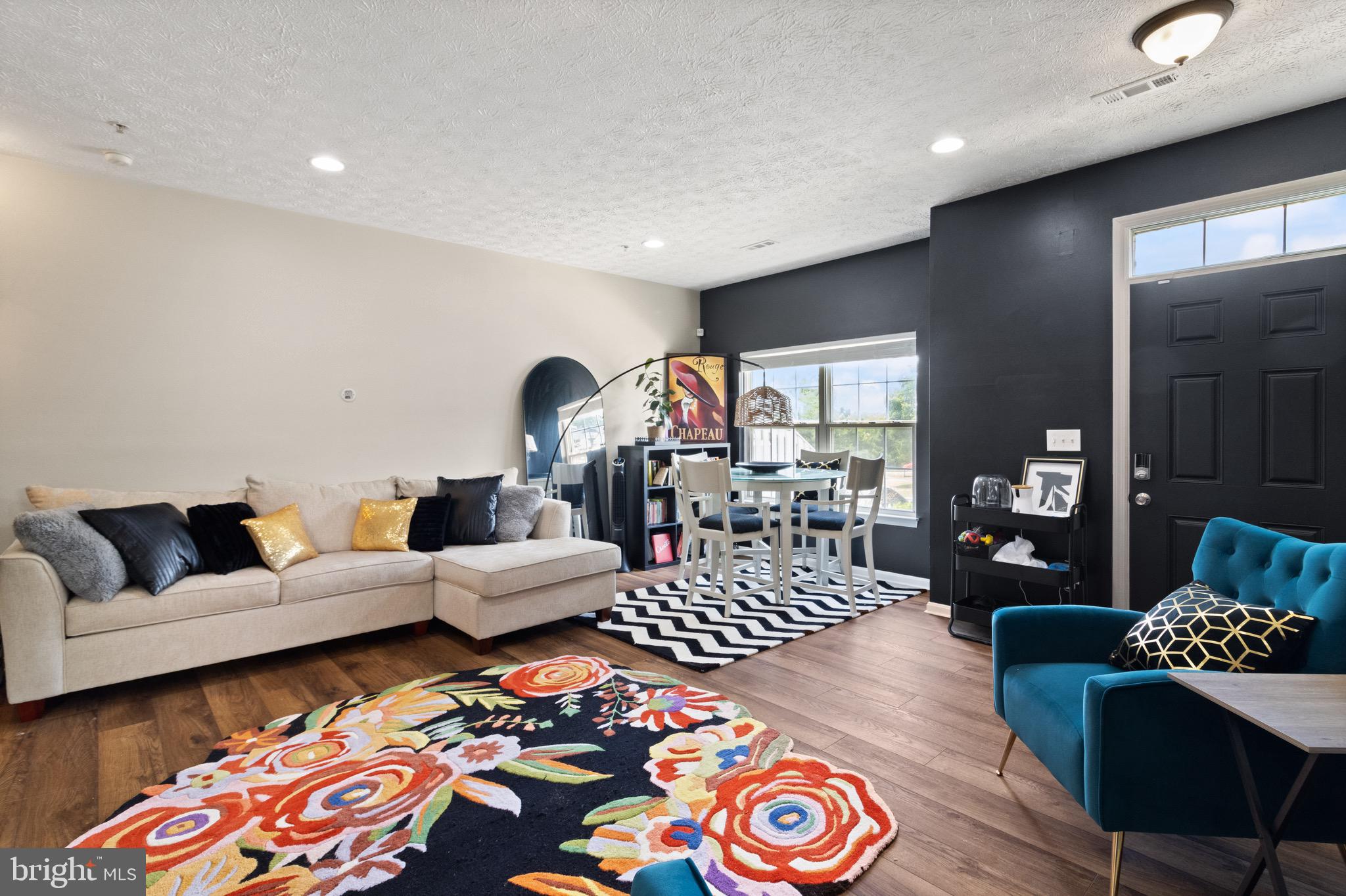 ASBURY WOODS - Residential
