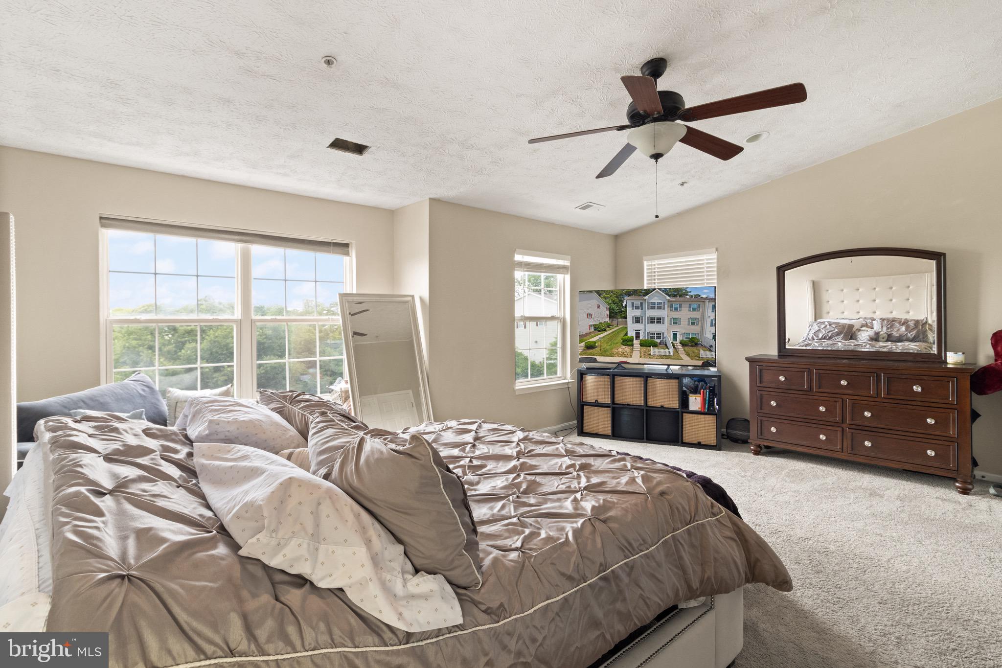 ASBURY WOODS - Residential