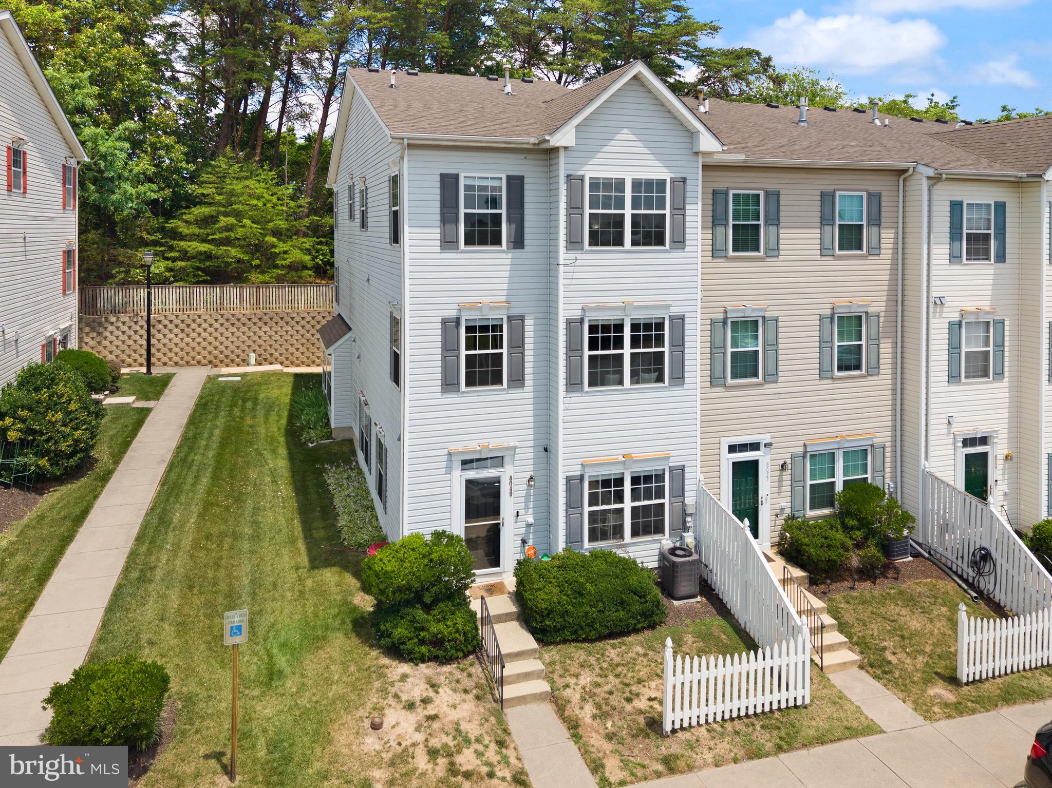 ASBURY WOODS - Residential