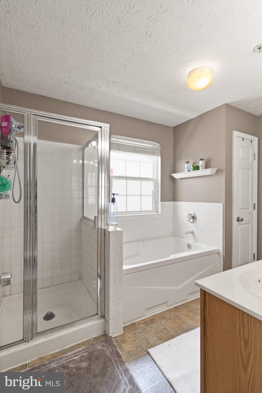ASBURY WOODS - Residential