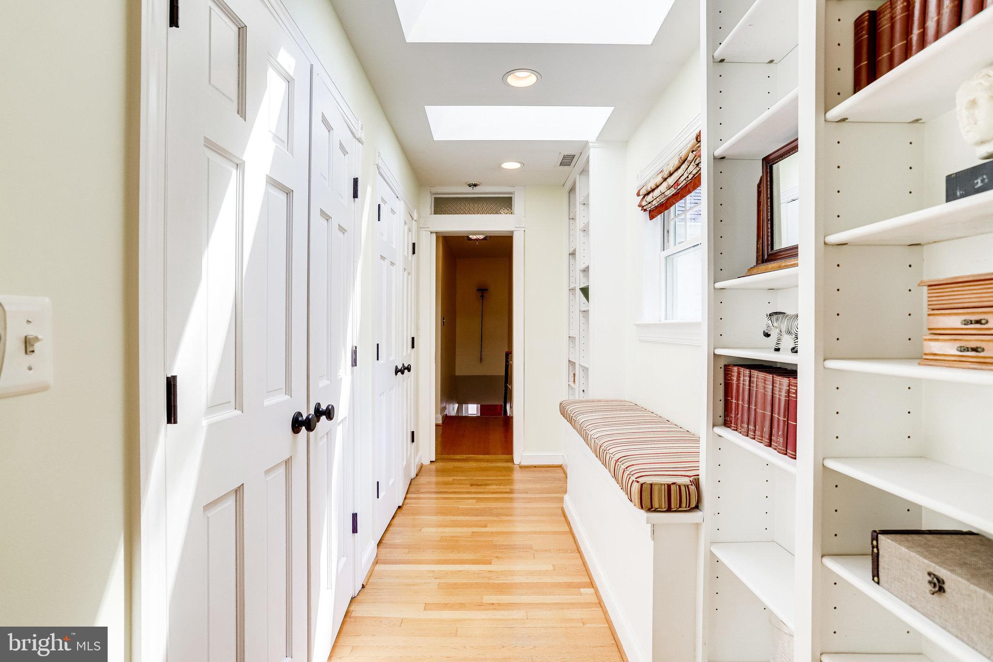 BROYHILL FOREST - Residential