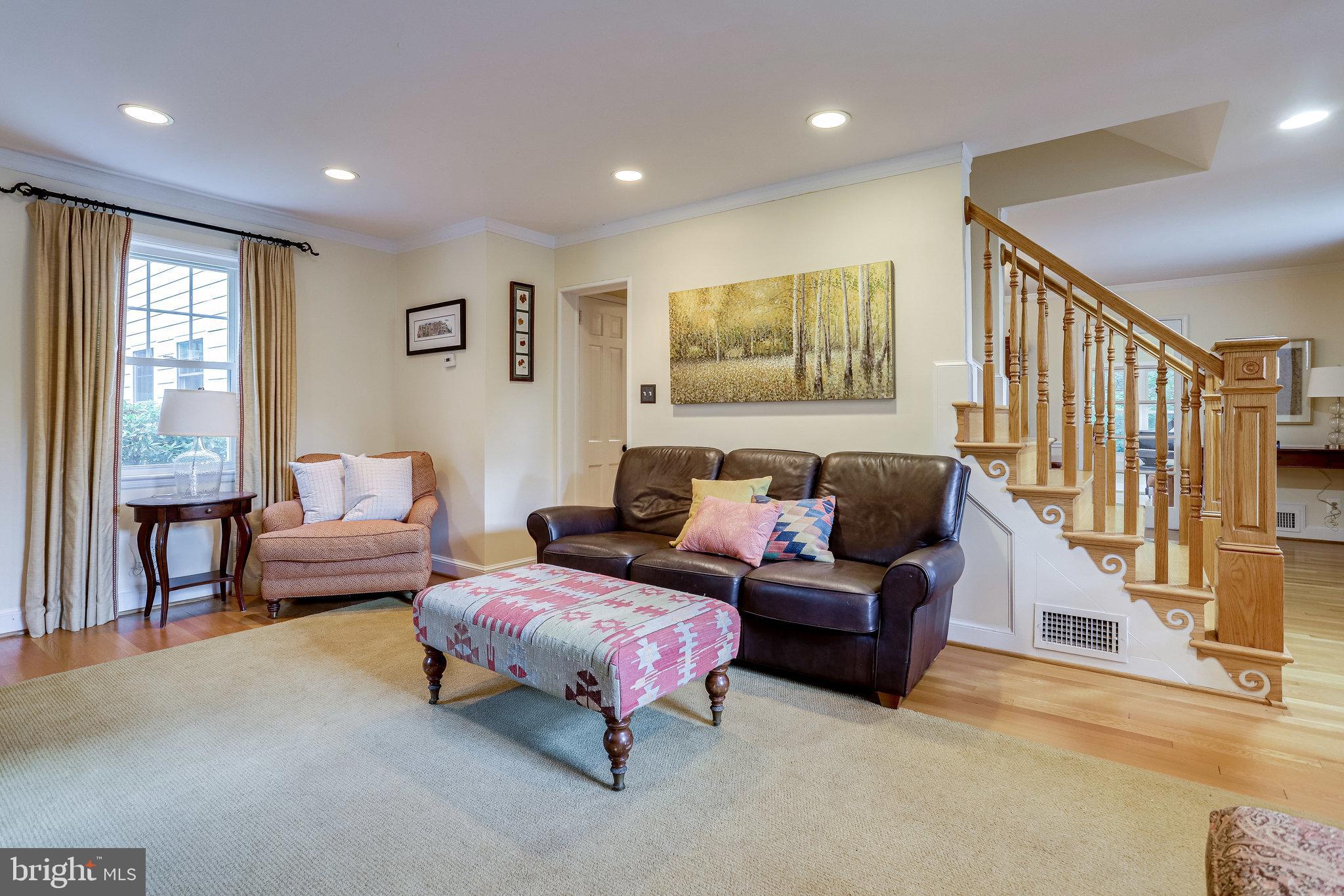 BROYHILL FOREST - Residential