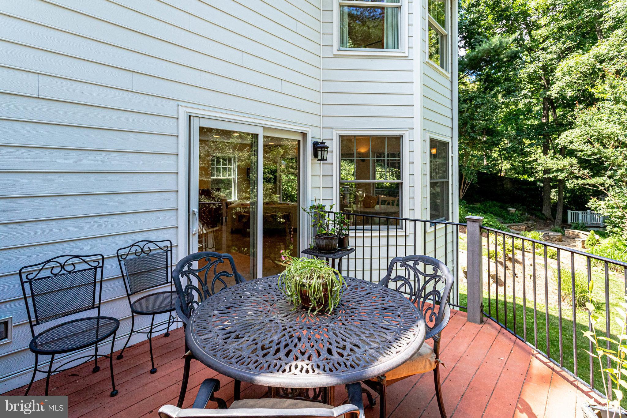 BROYHILL FOREST - Residential