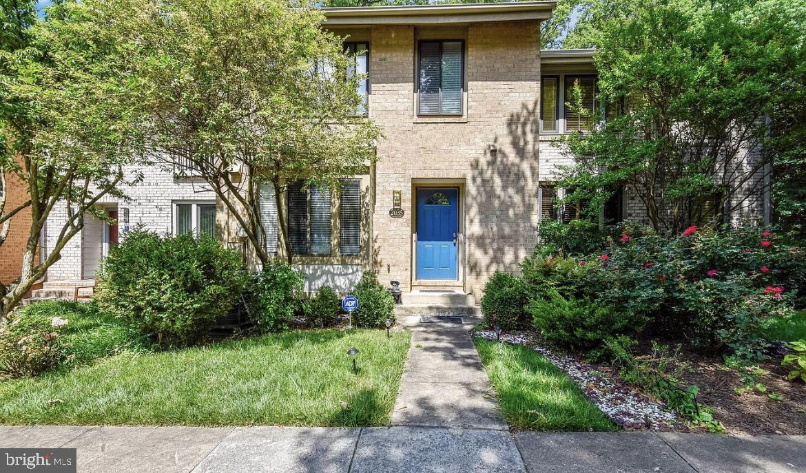 RESTON - Residential Lease