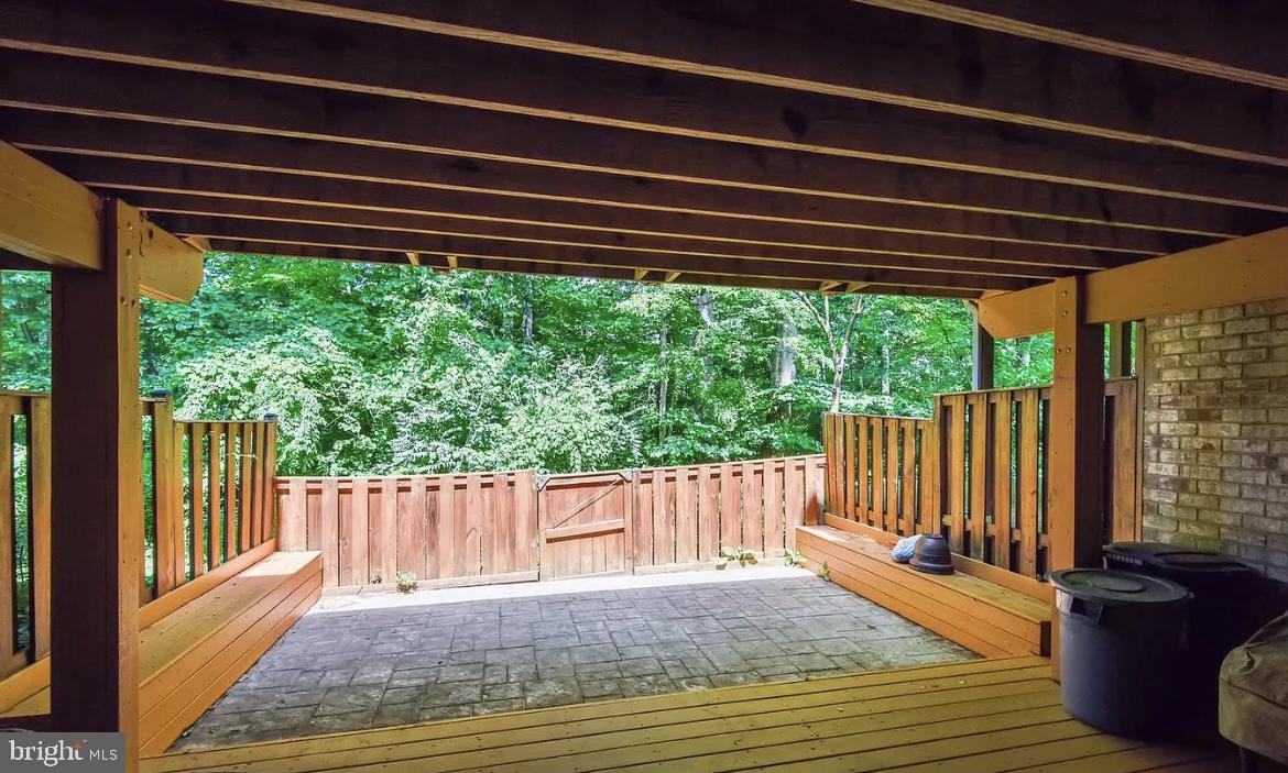 RESTON - Residential Lease