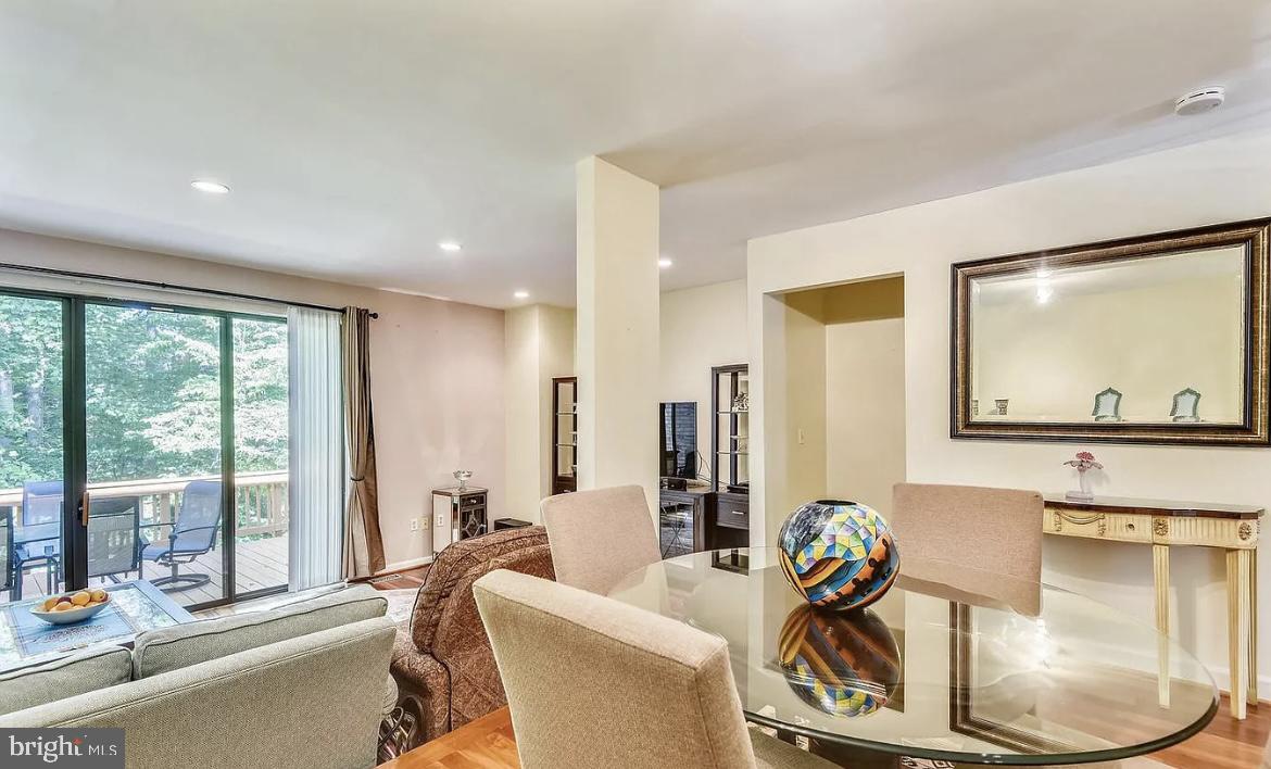 RESTON - Residential Lease