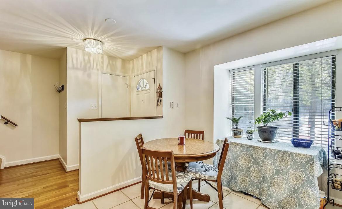 RESTON - Residential Lease