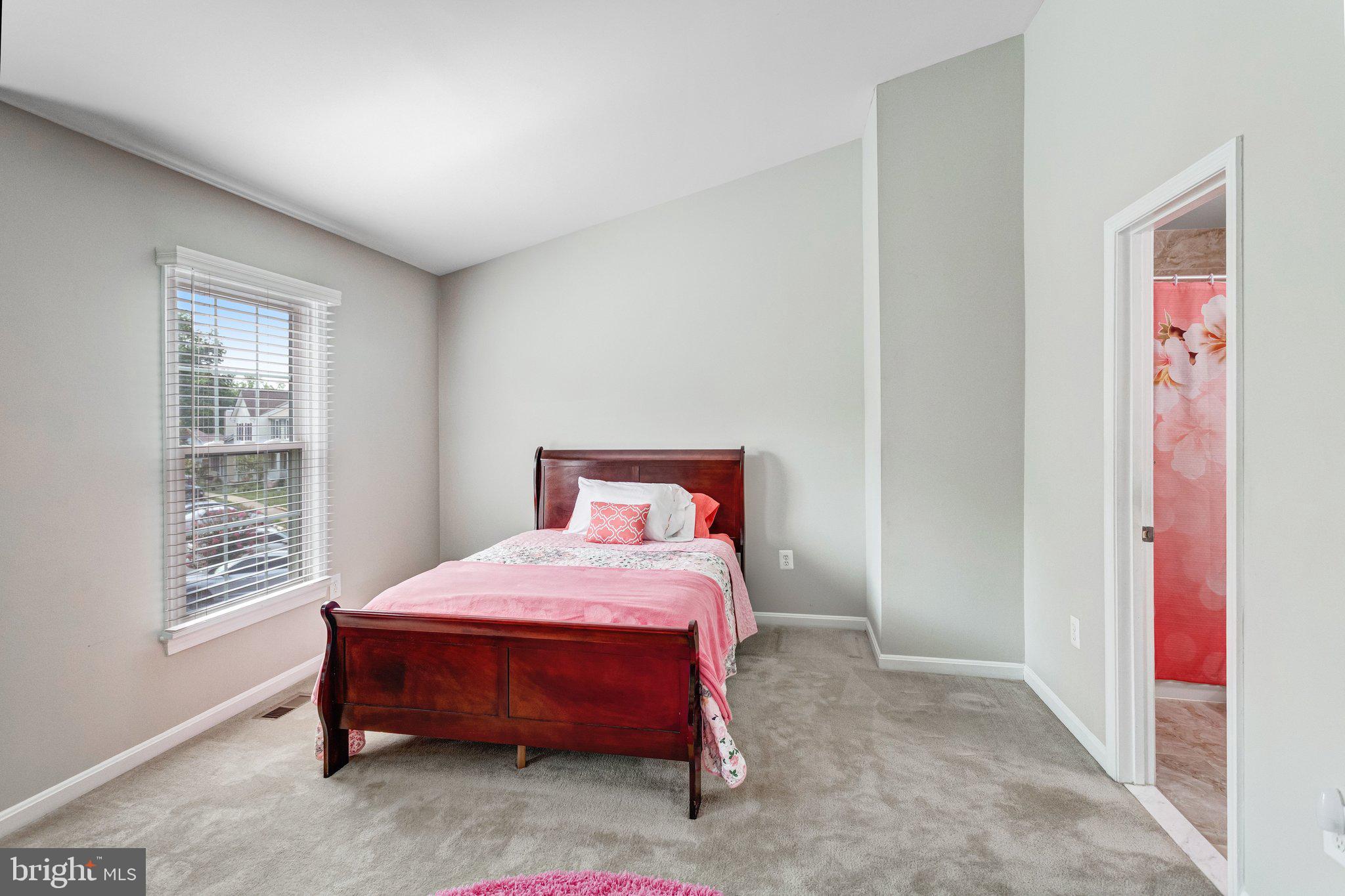 MONTCLAIR - Residential