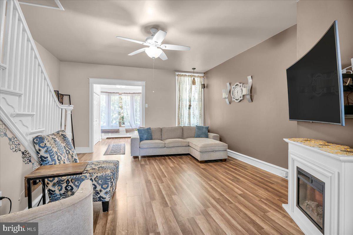 MAYFAIR - Residential