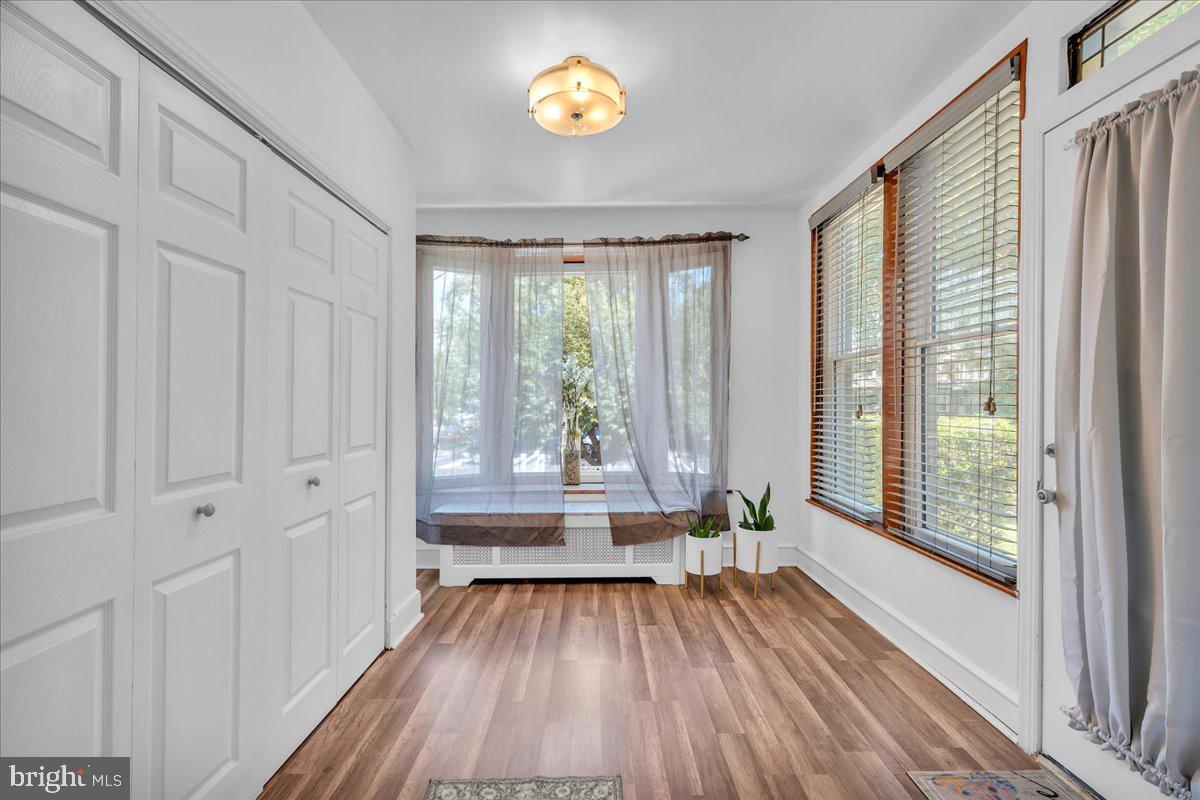 MAYFAIR - Residential