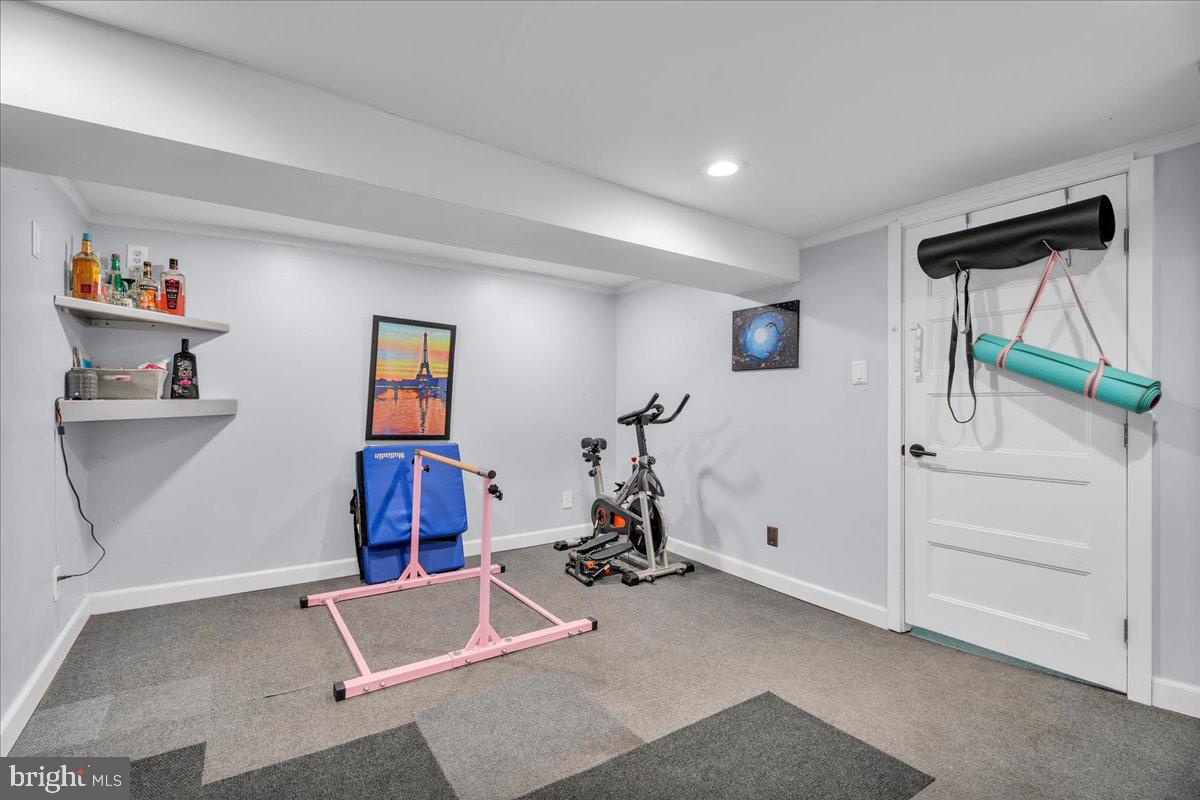 MAYFAIR - Residential