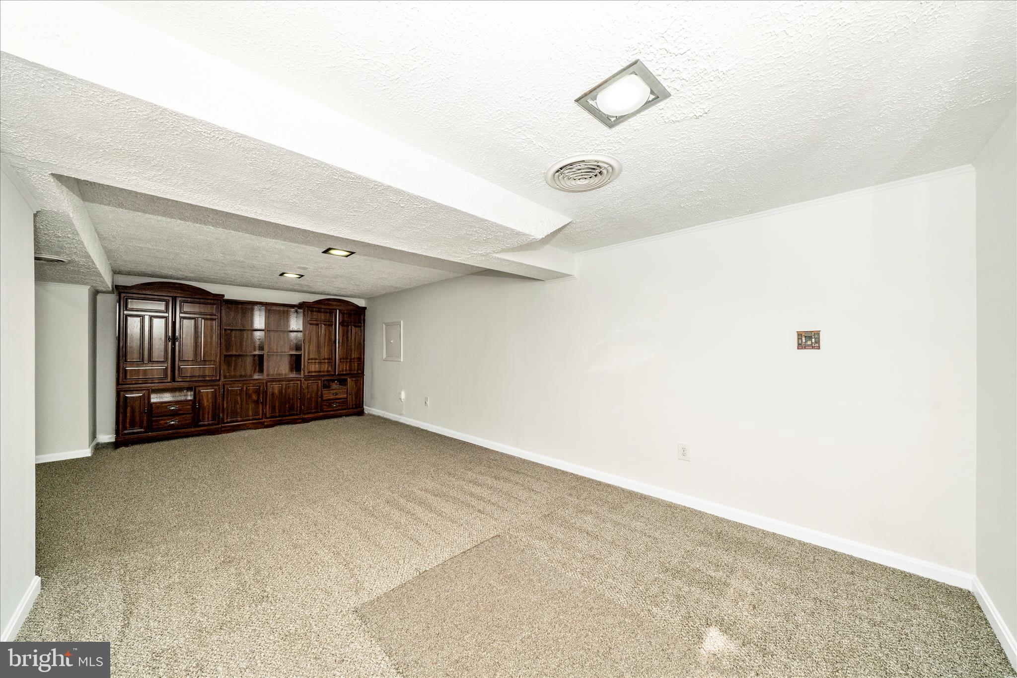 WOODLAWN TERRACE - Residential