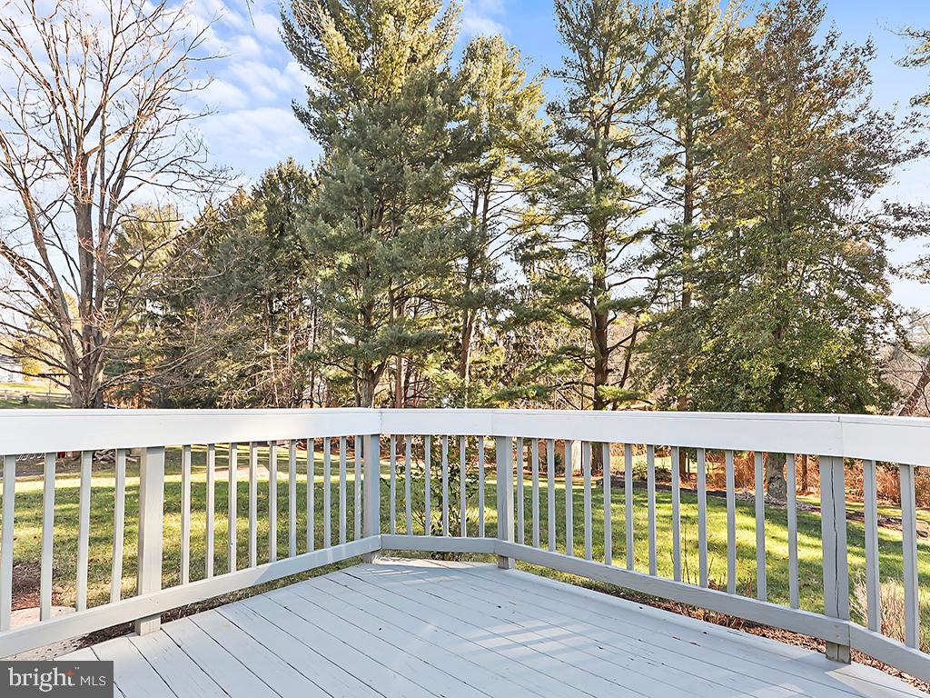 HILLSIDE VIL - Residential