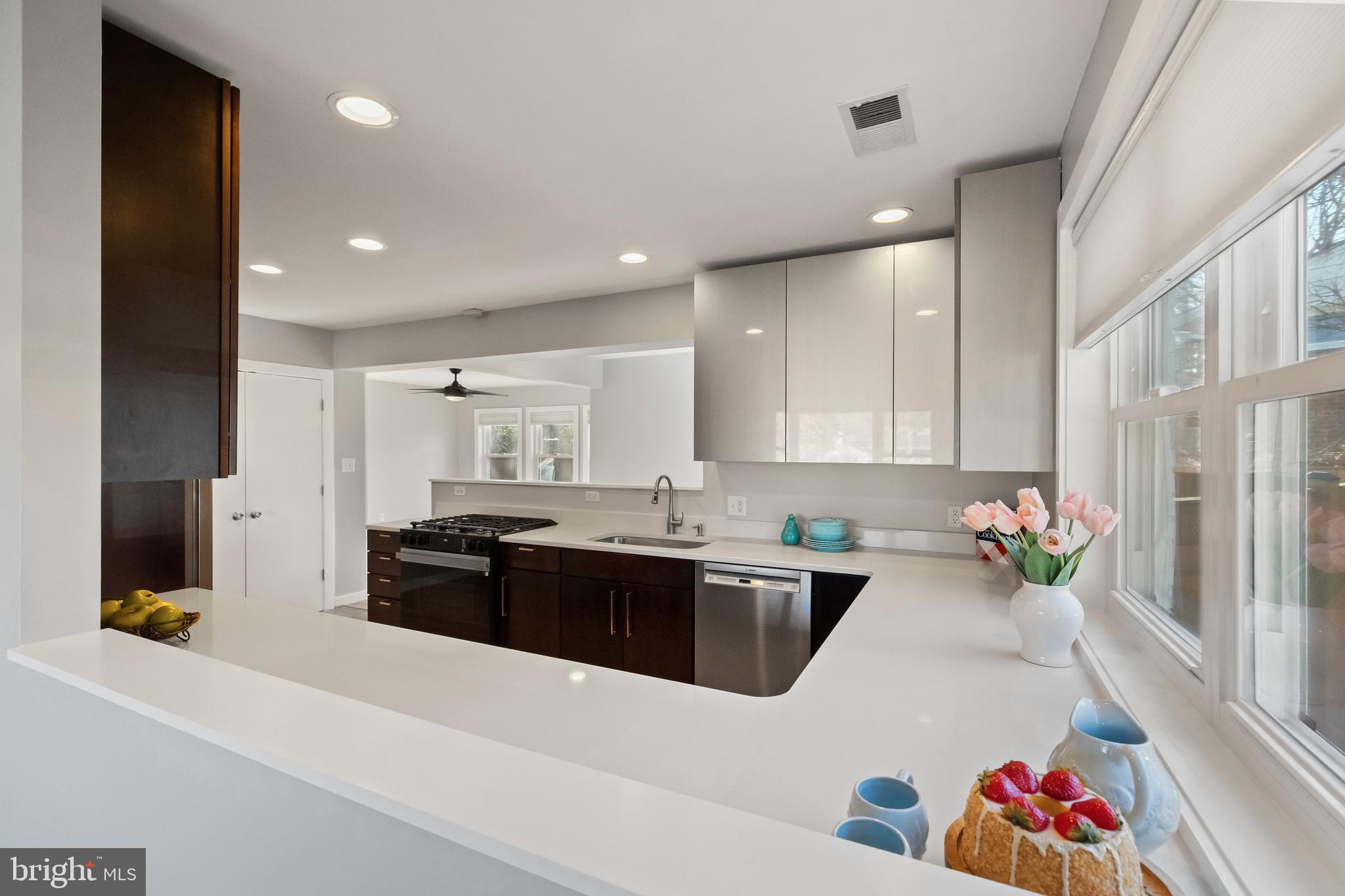 BRAD LEE HOMES - Residential