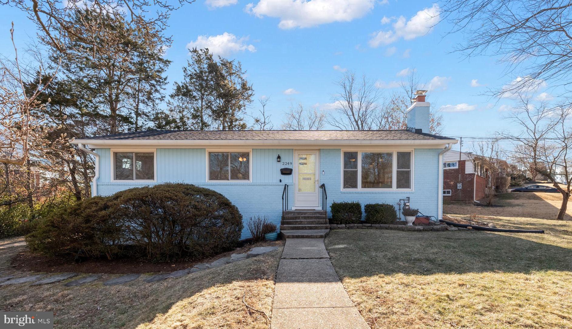BRAD LEE HOMES - Residential