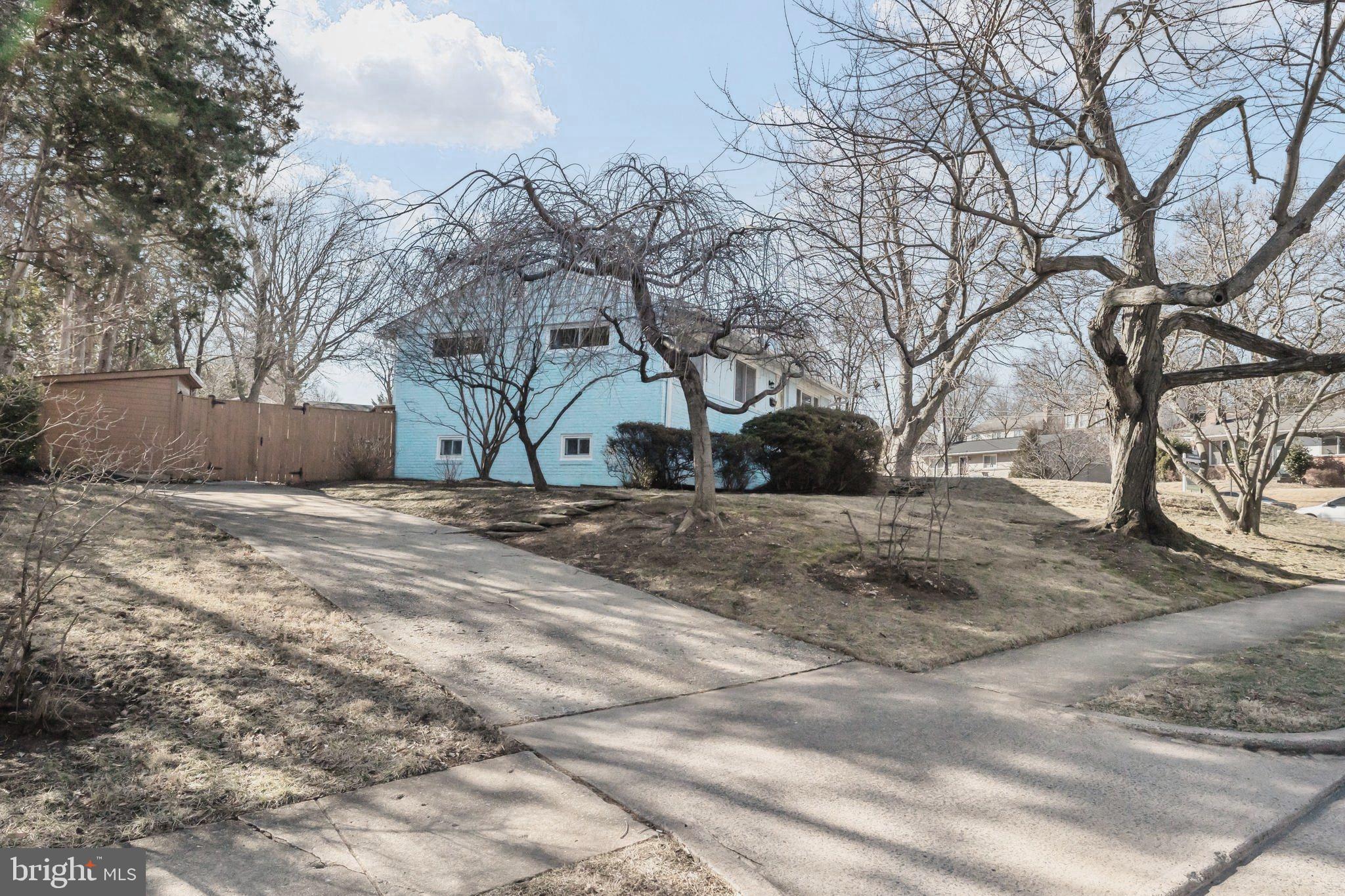 BRAD LEE HOMES - Residential