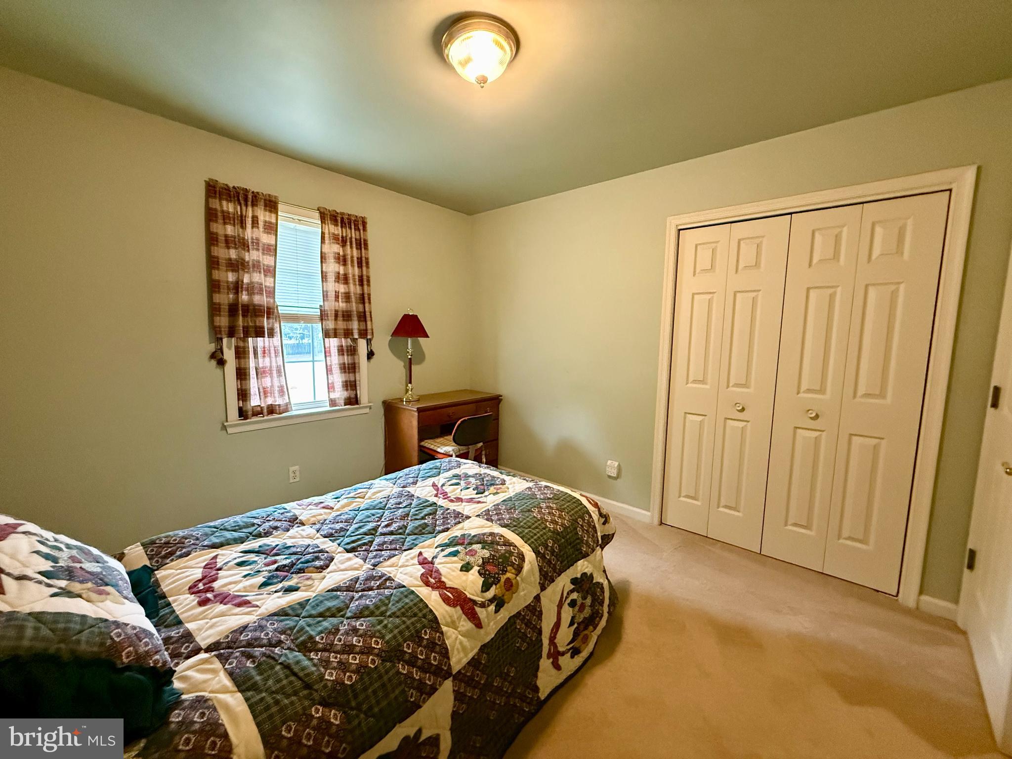 WALNUT MANOR - Residential