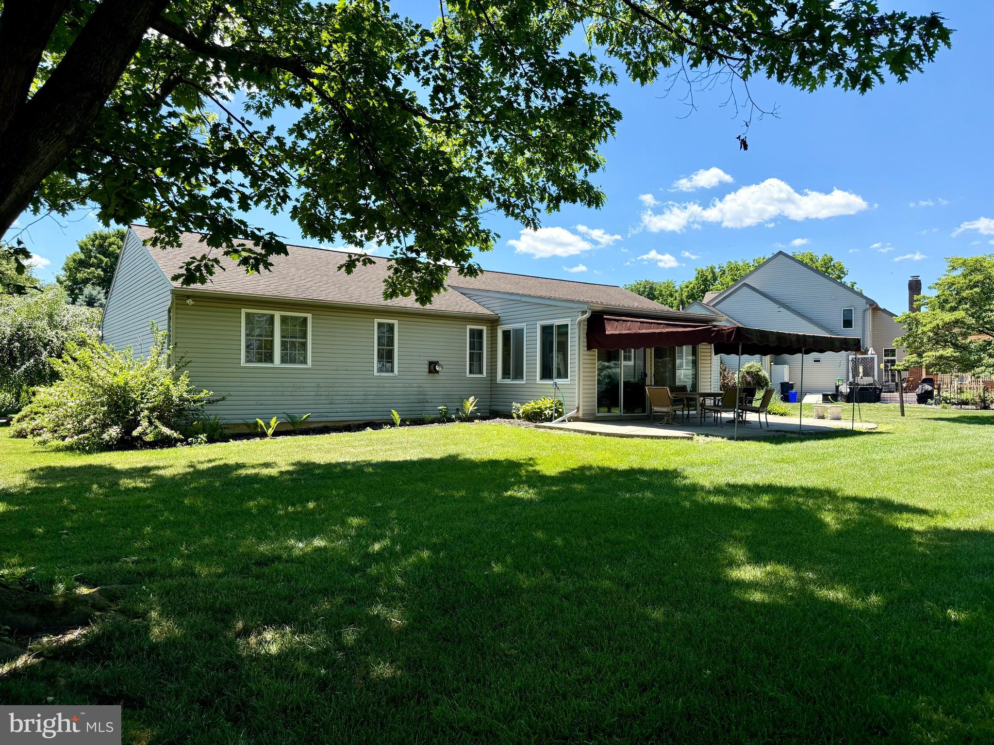 WALNUT MANOR - Residential
