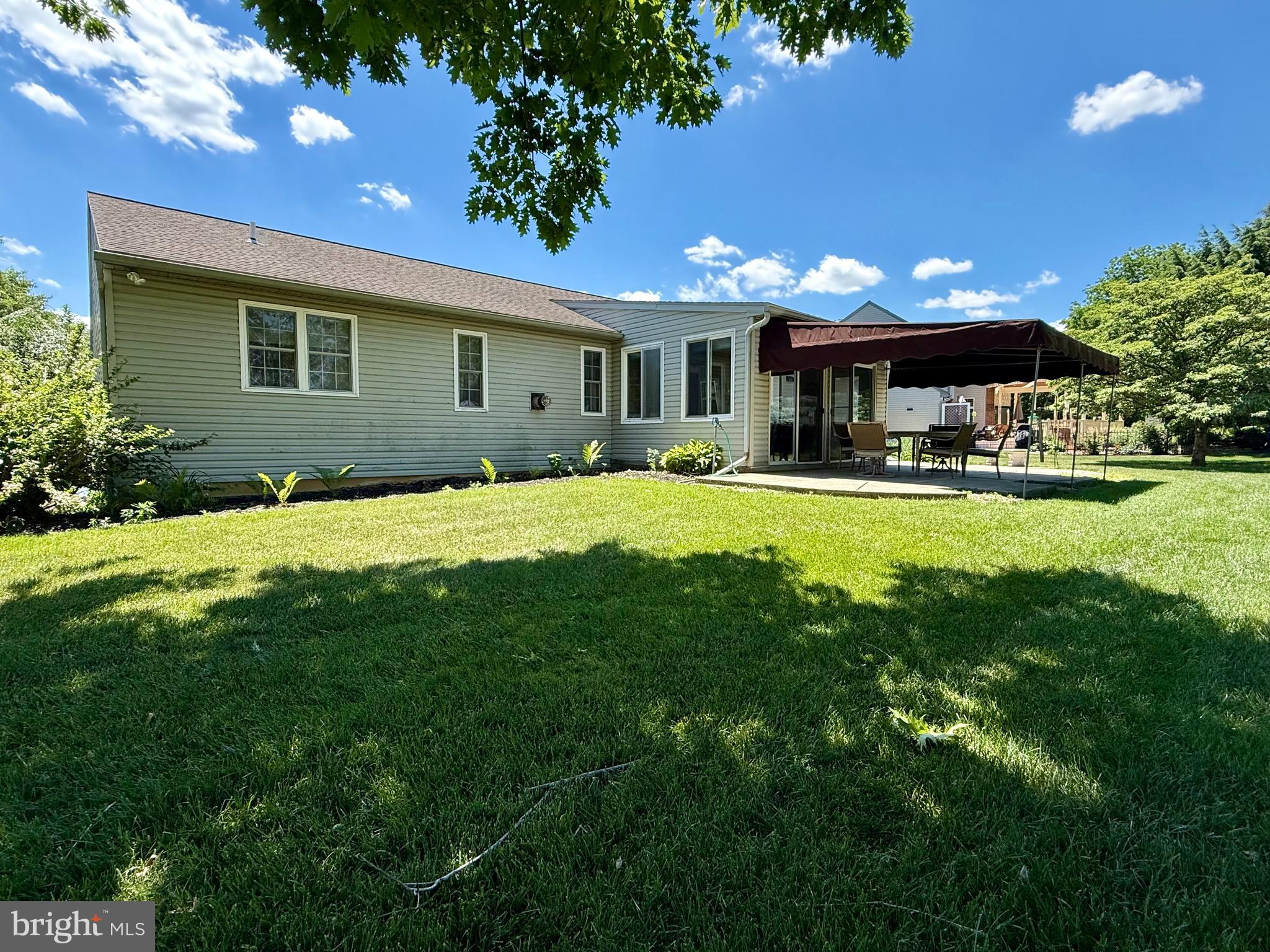 WALNUT MANOR - Residential