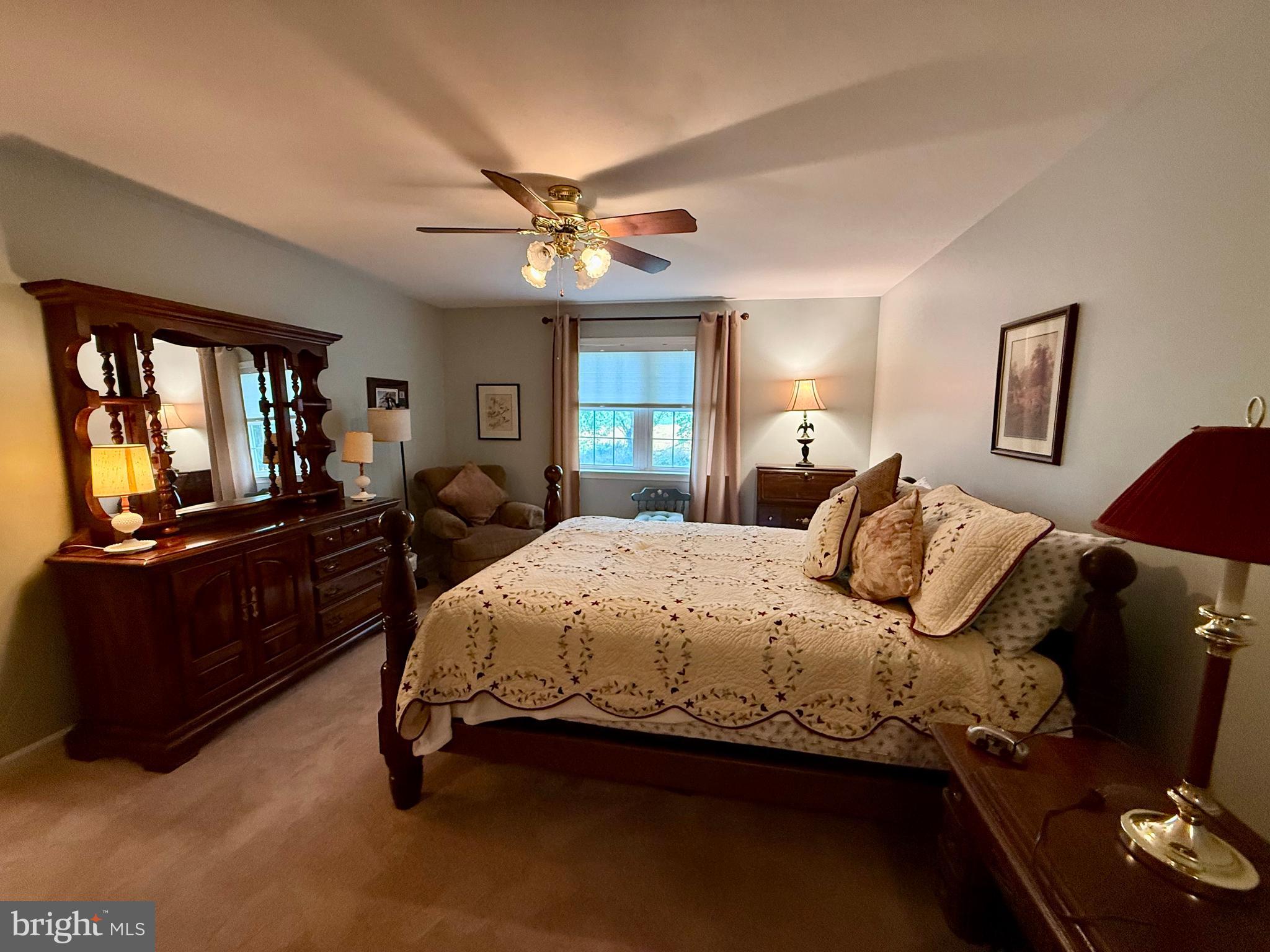 WALNUT MANOR - Residential