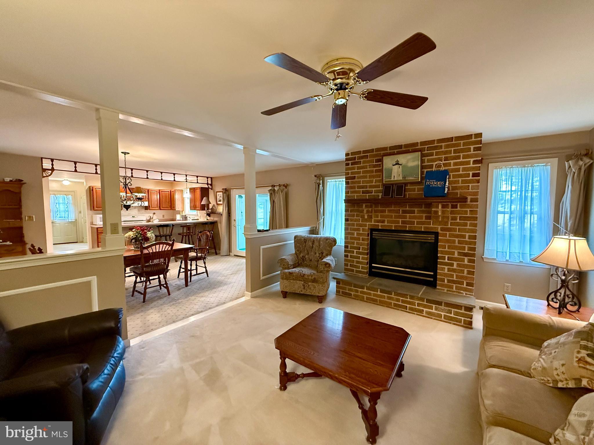 WALNUT MANOR - Residential