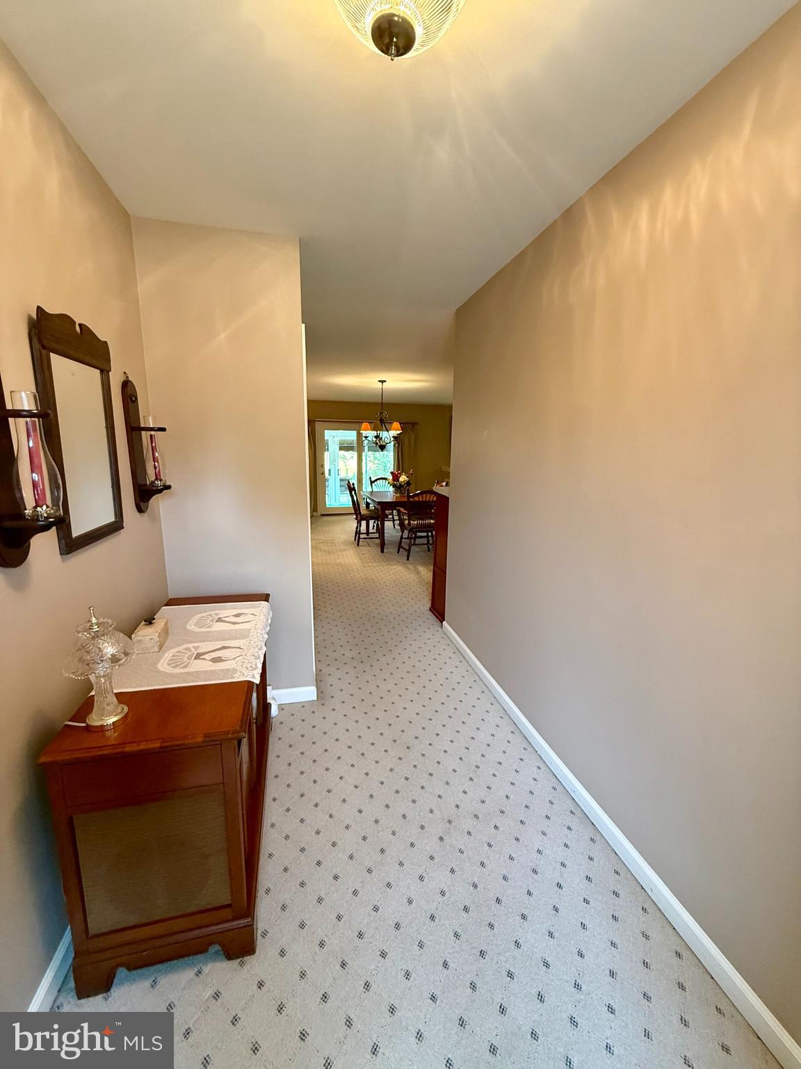 WALNUT MANOR - Residential