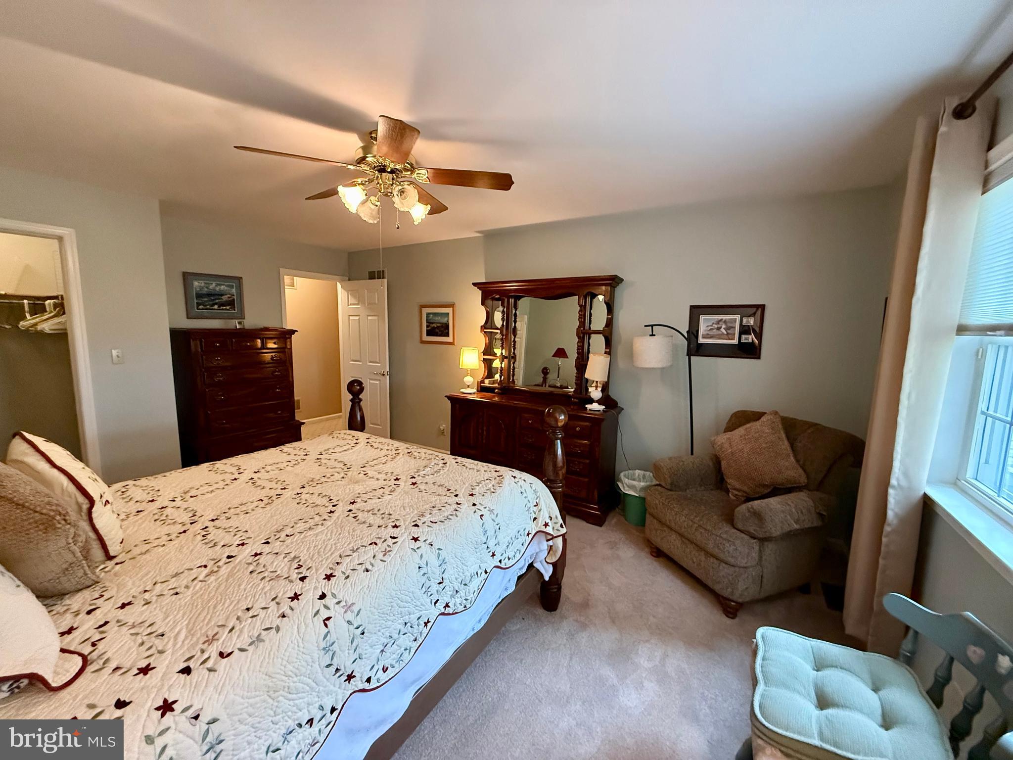 WALNUT MANOR - Residential