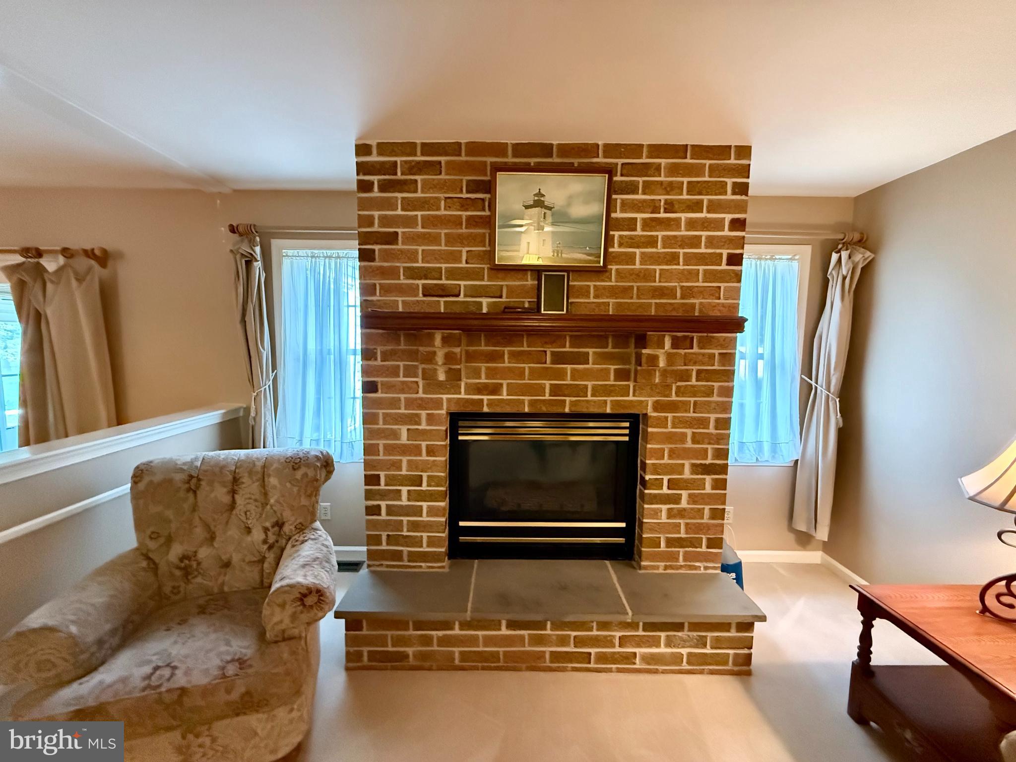 WALNUT MANOR - Residential