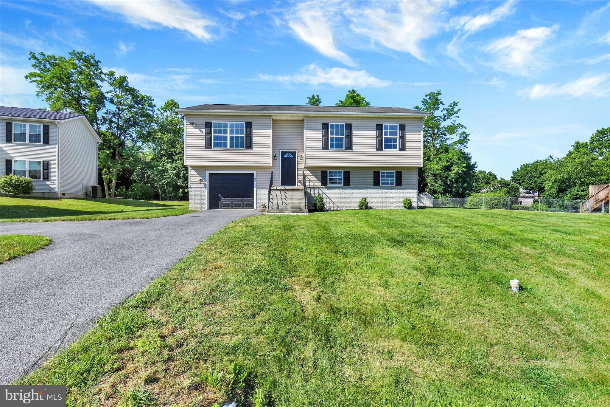 NORTH MIDDLE SPRING ESTATES - Residential