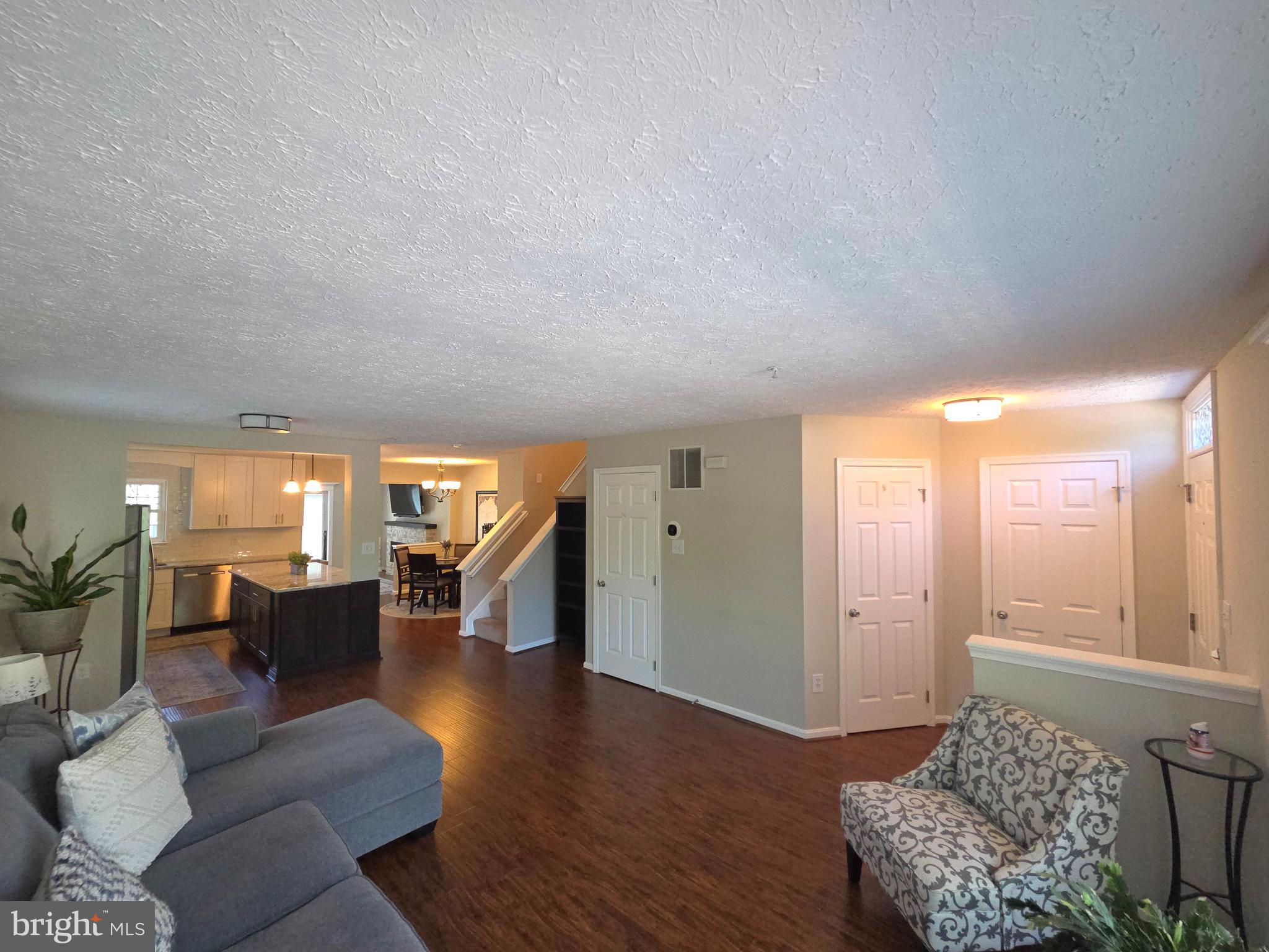 REISTERSTOWN VILLAGE - Residential