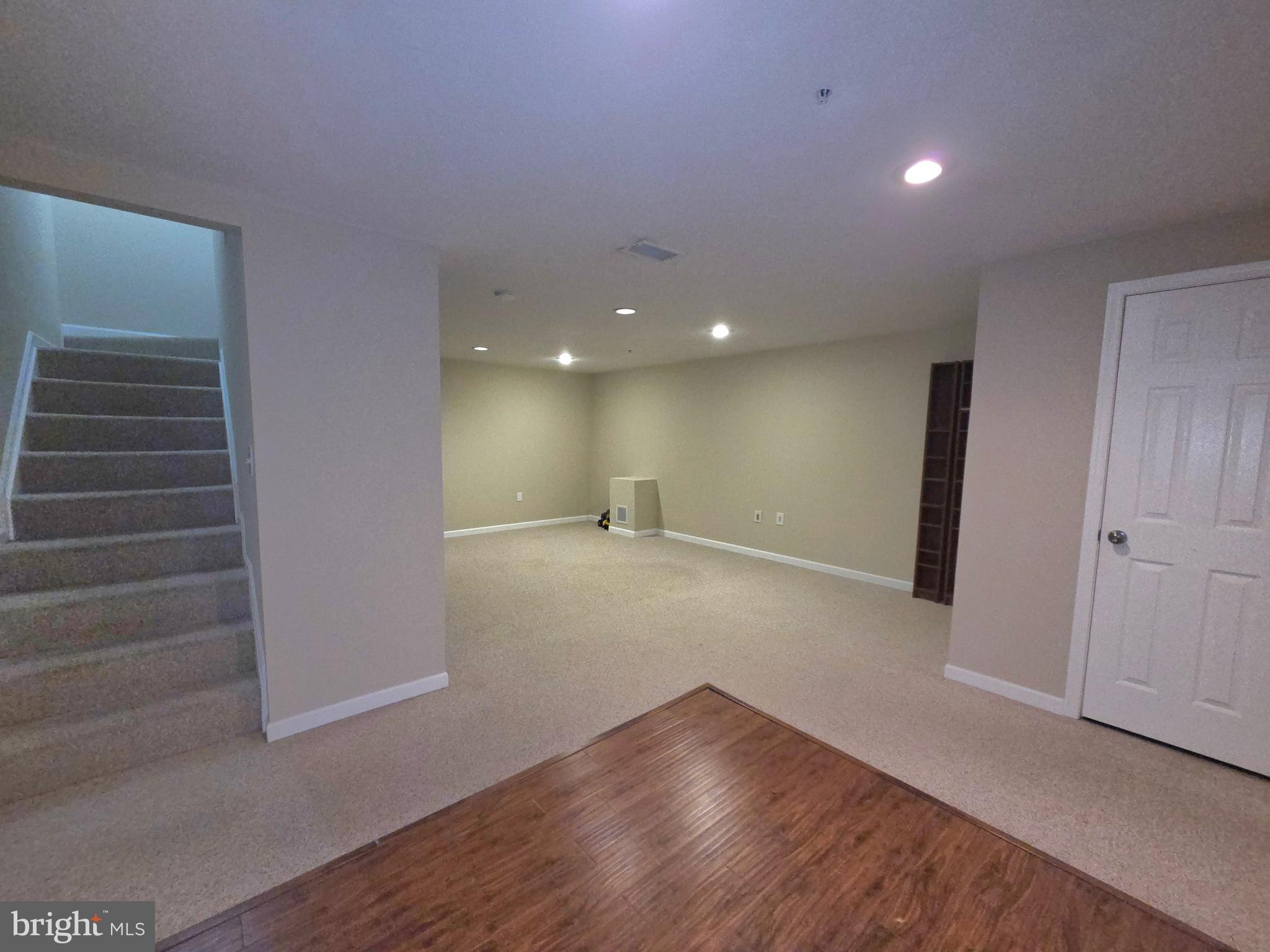 REISTERSTOWN VILLAGE - Residential