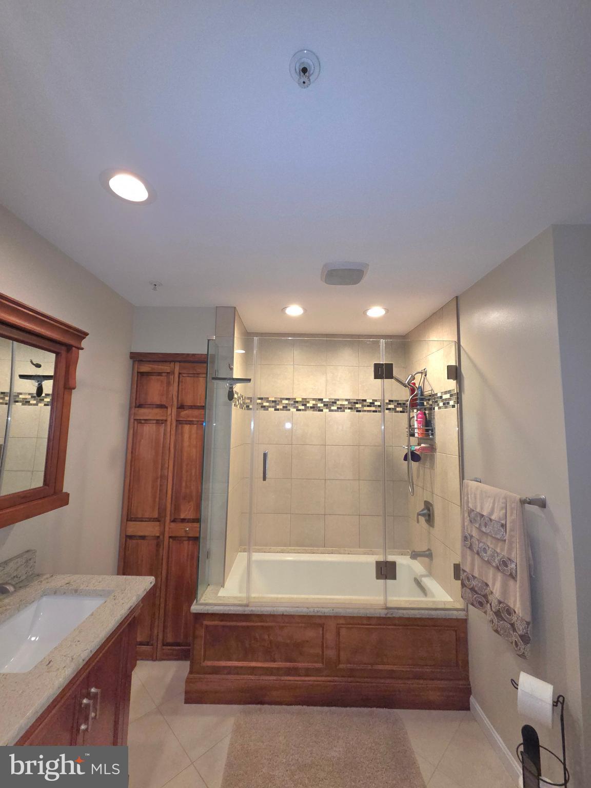REISTERSTOWN VILLAGE - Residential