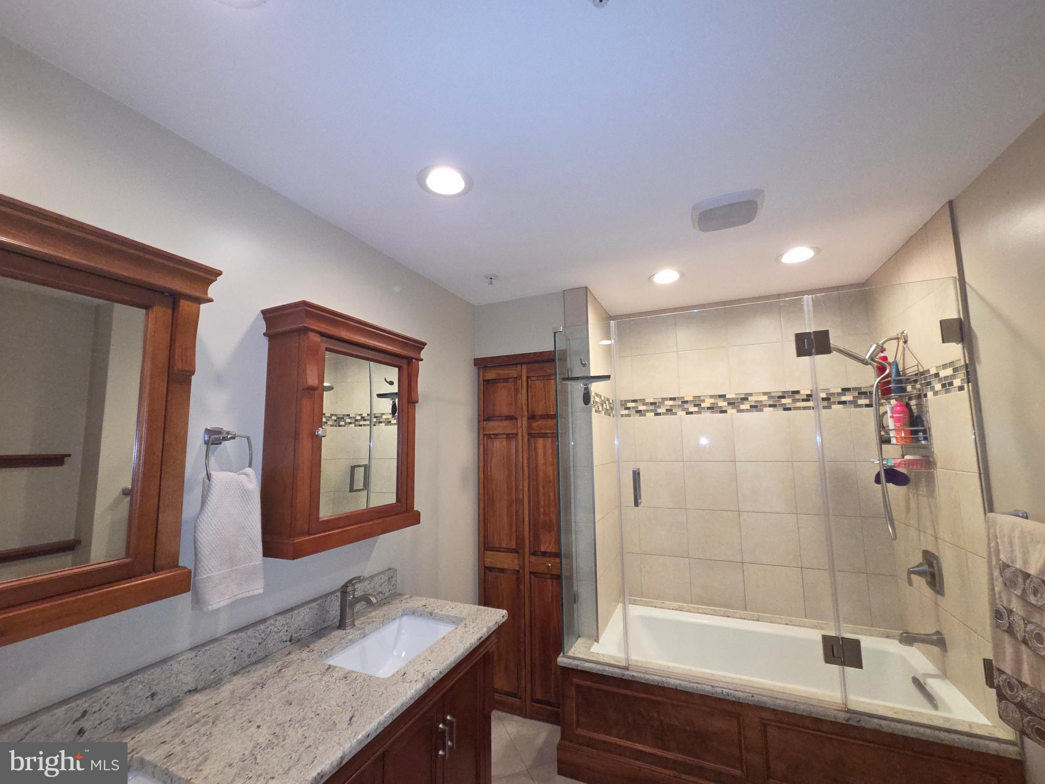 REISTERSTOWN VILLAGE - Residential