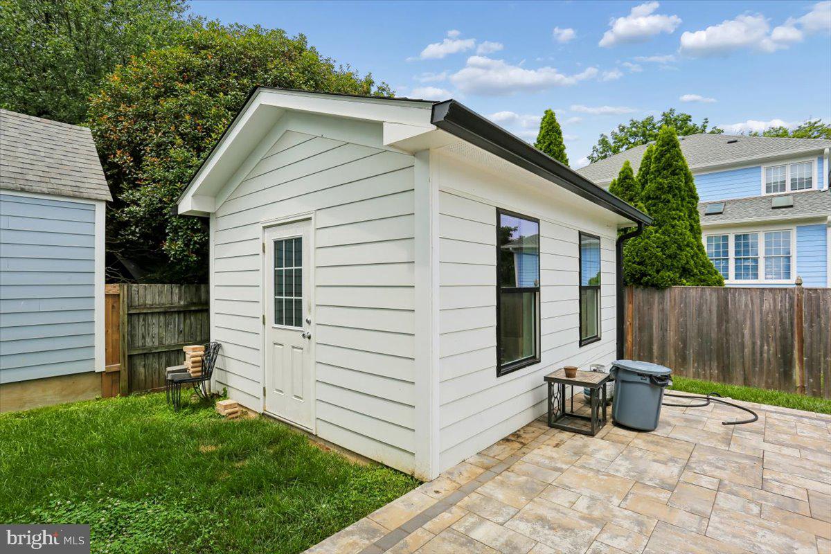 EDGEWOOD - Residential
