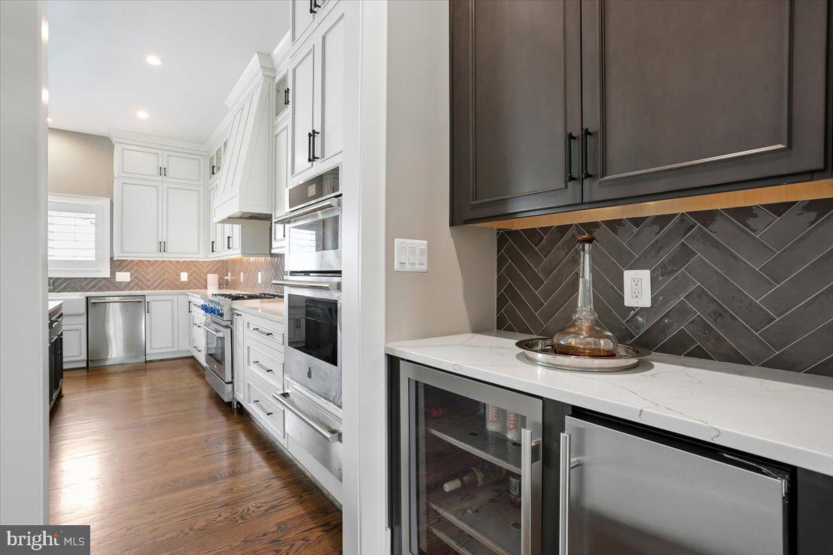 EDGEWOOD - Residential