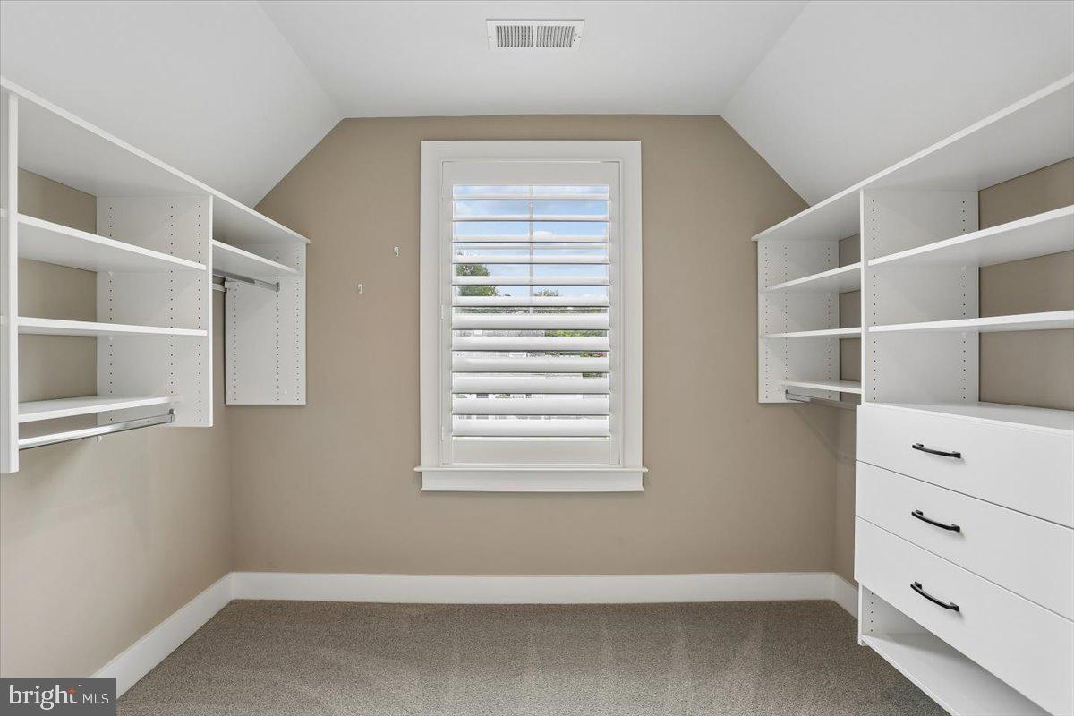 EDGEWOOD - Residential