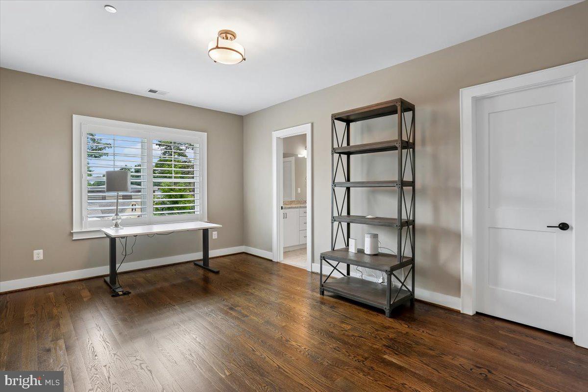 EDGEWOOD - Residential