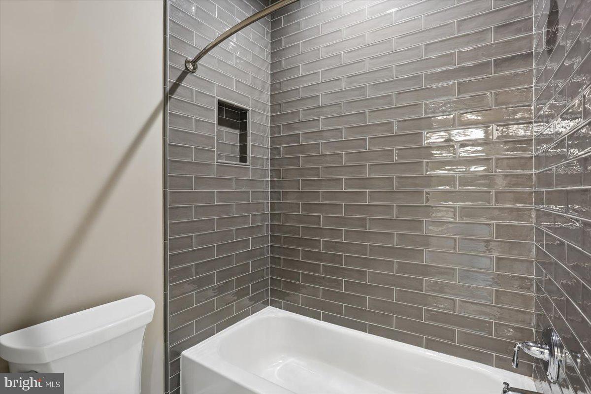 EDGEWOOD - Residential