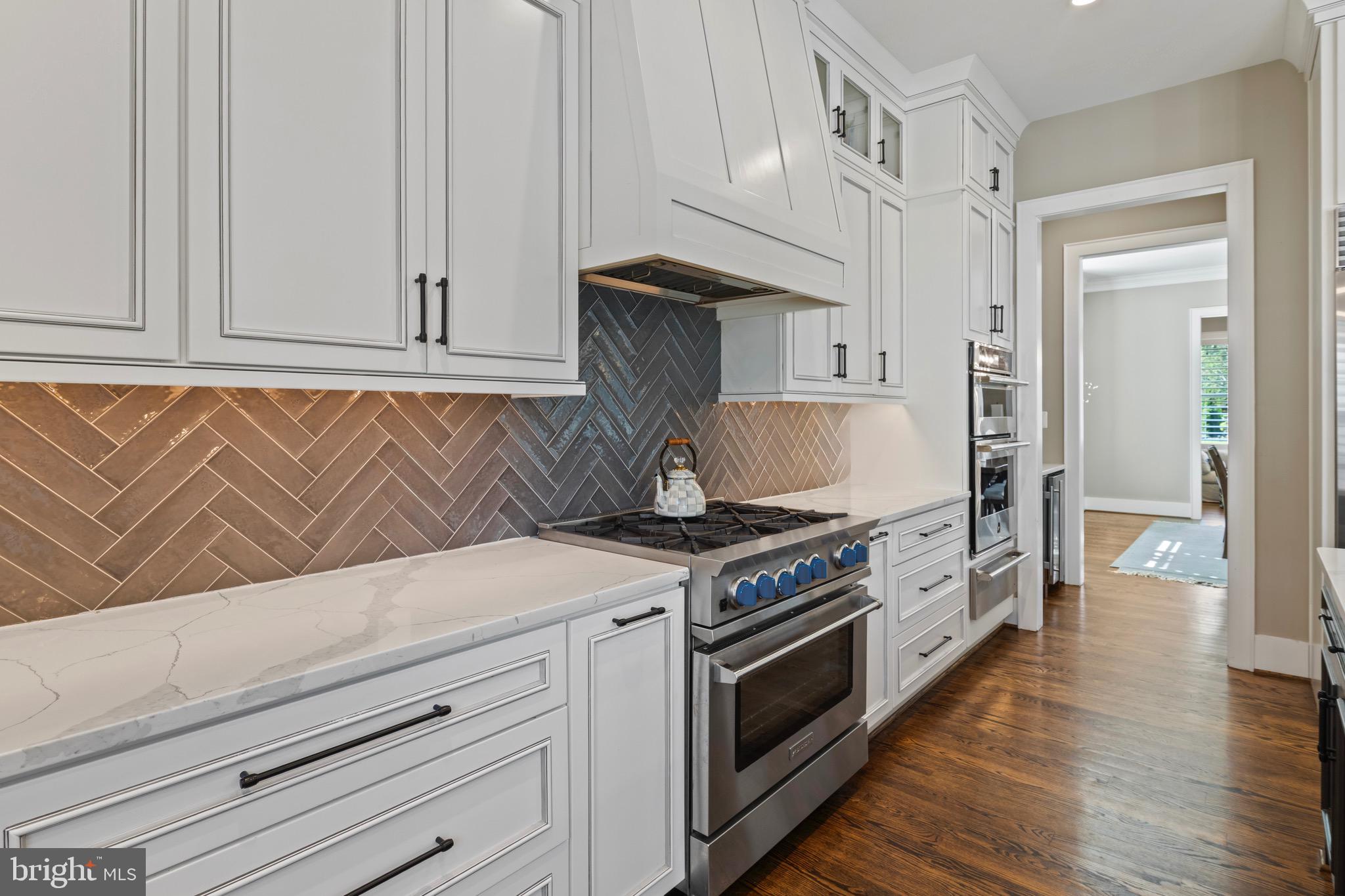 EDGEWOOD - Residential