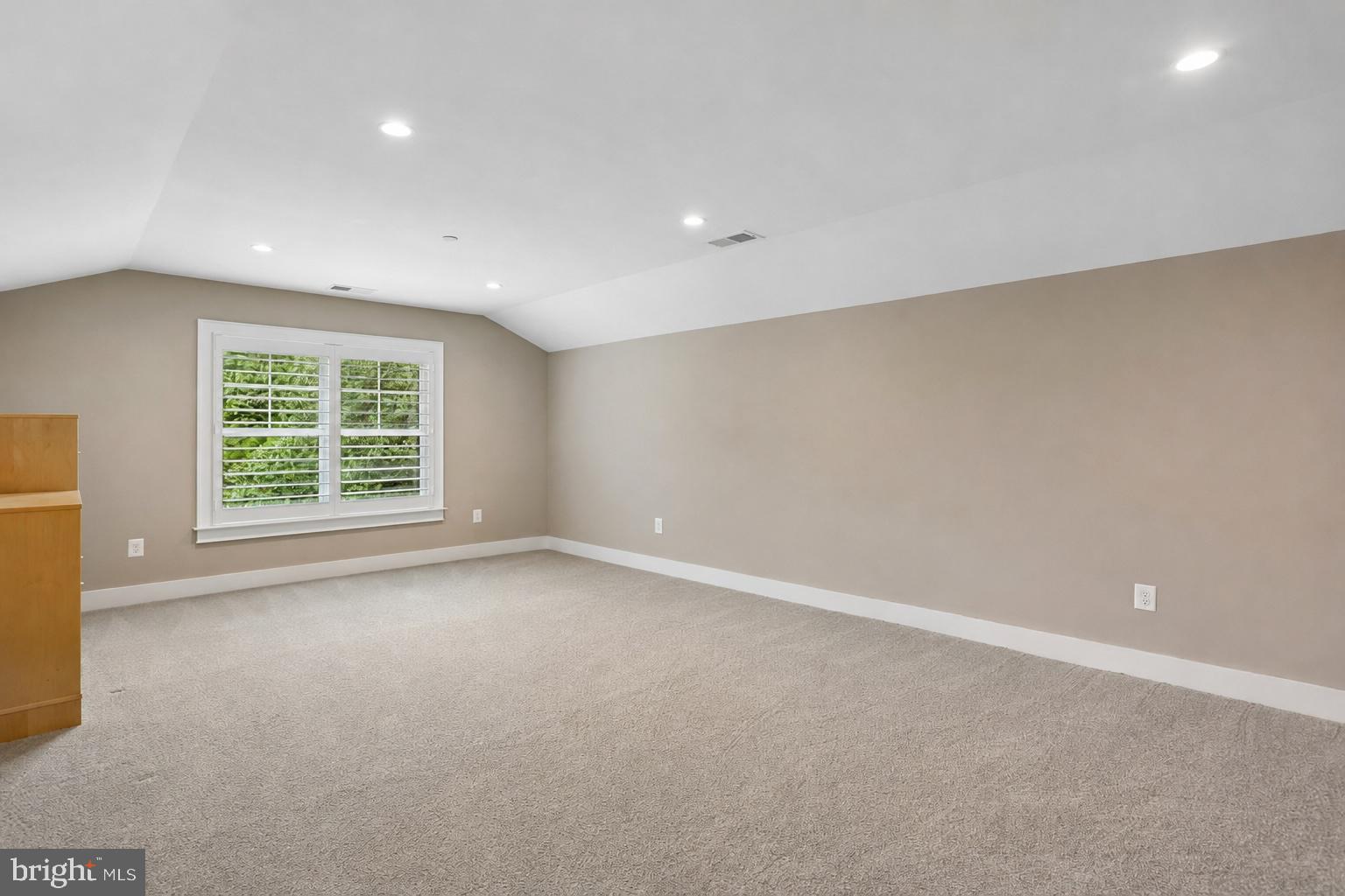 EDGEWOOD - Residential