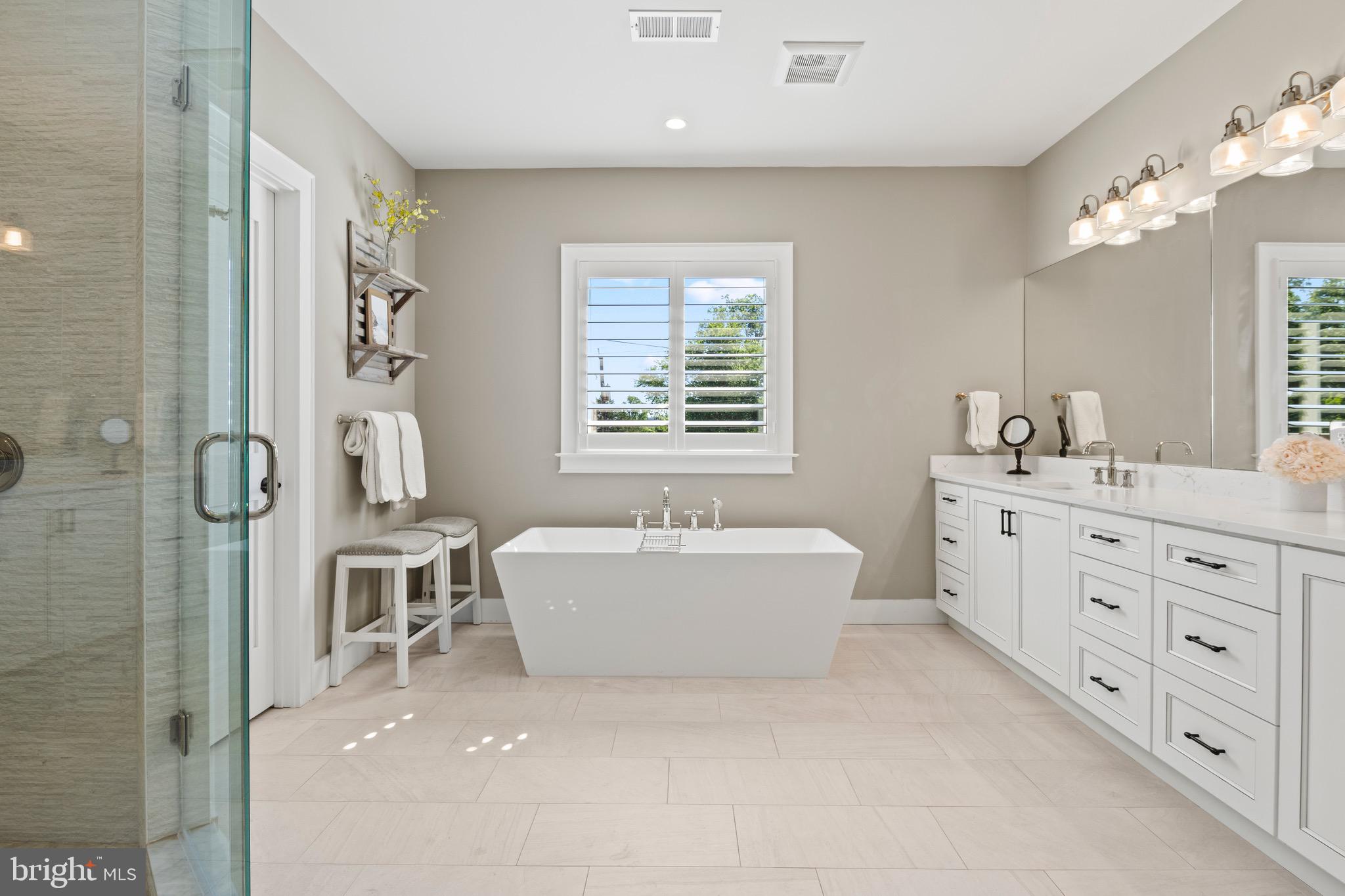 EDGEWOOD - Residential