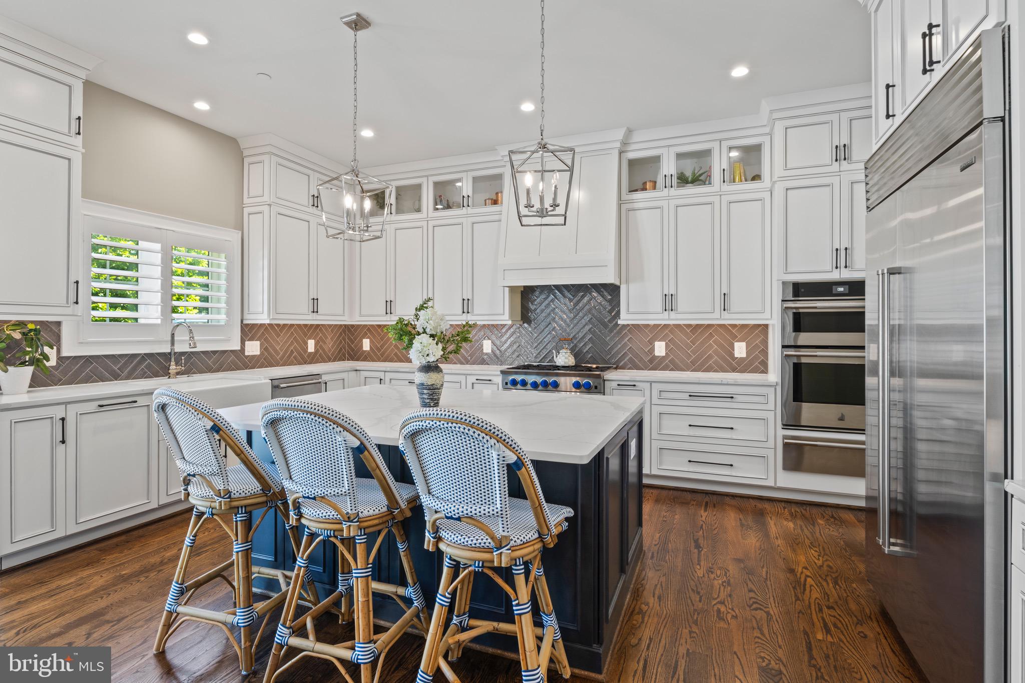 EDGEWOOD - Residential
